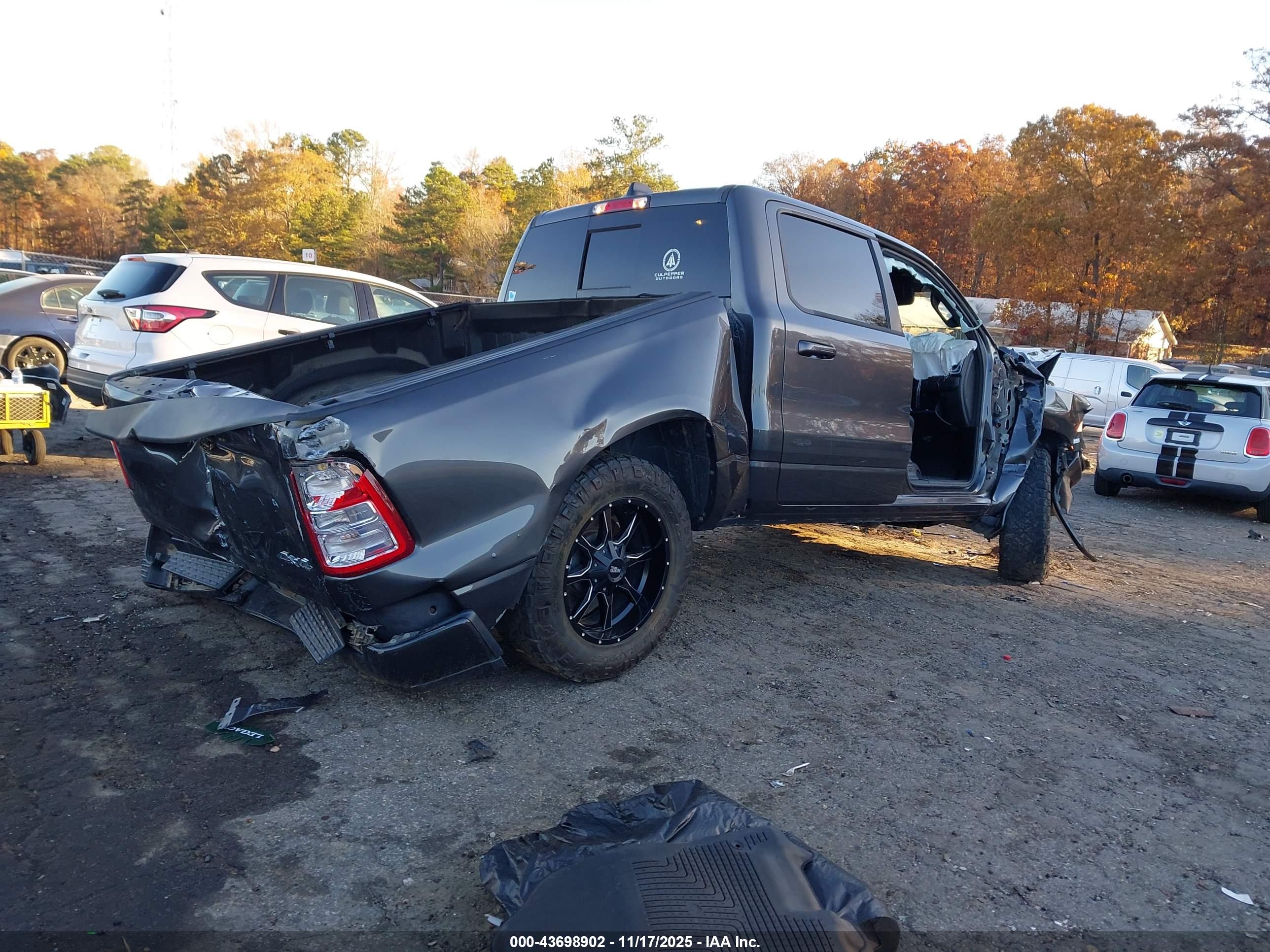 RAM 1500 image 4