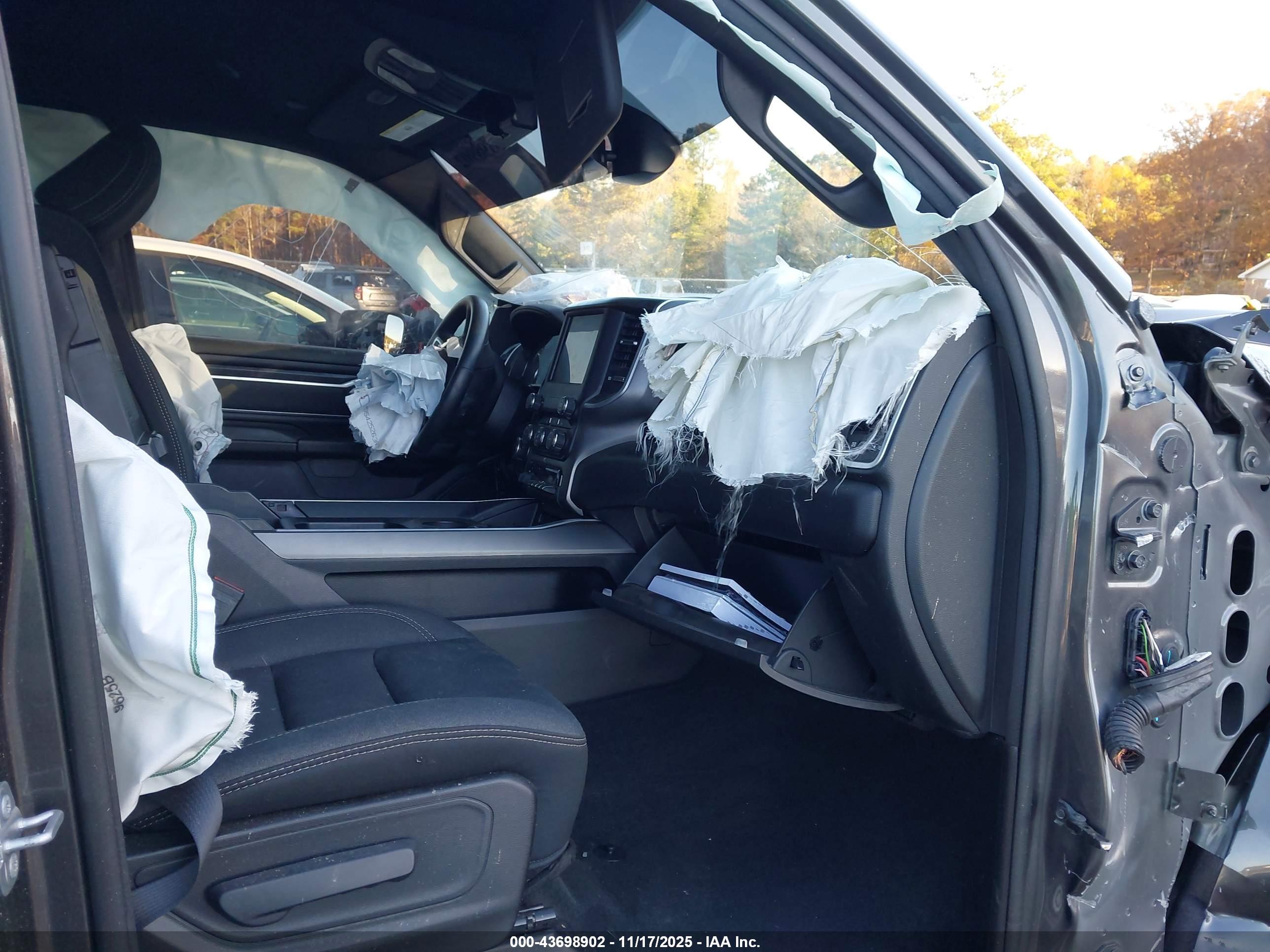 RAM 1500 image 5