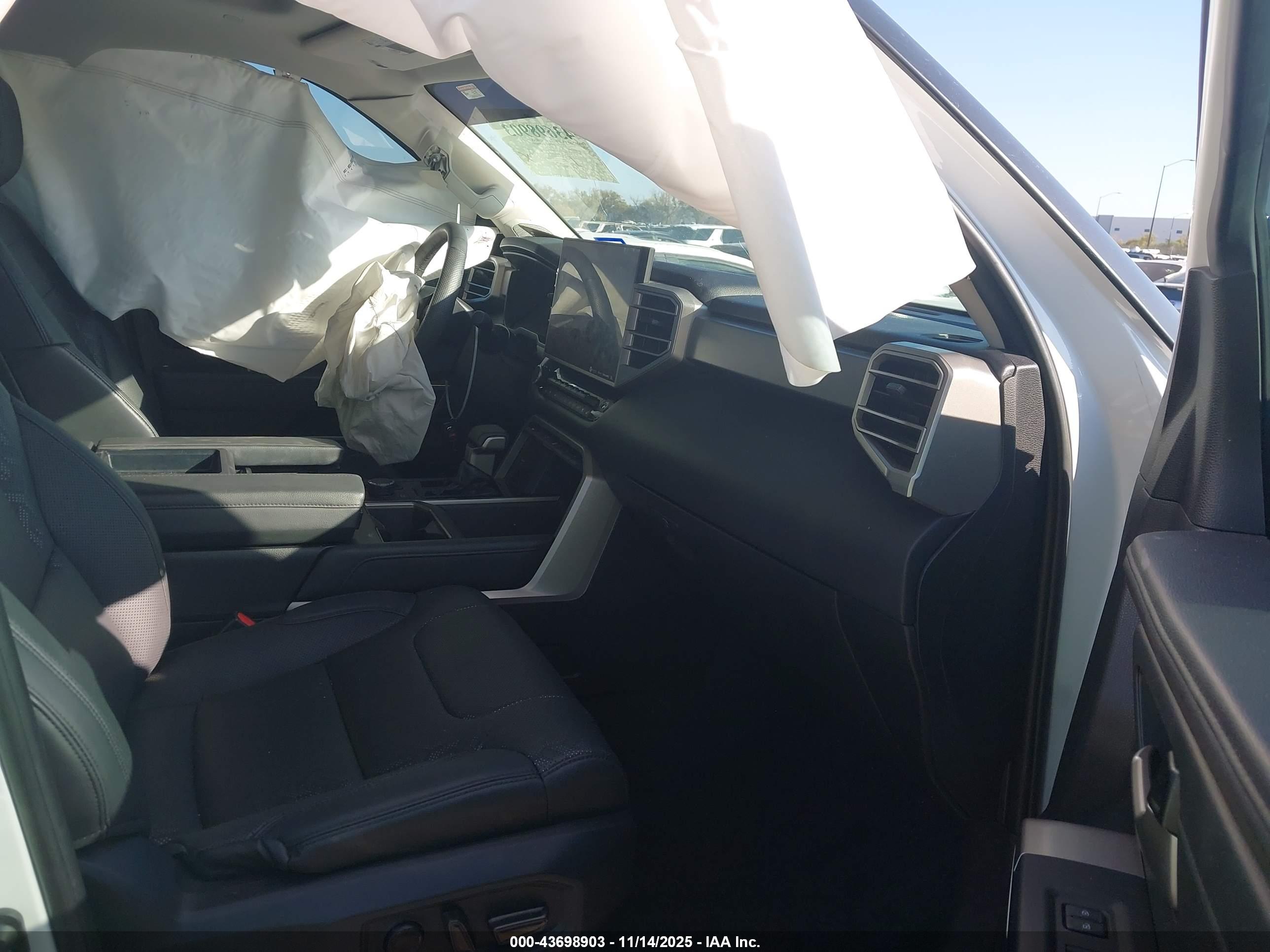 TOYOTA TUNDRA image 5