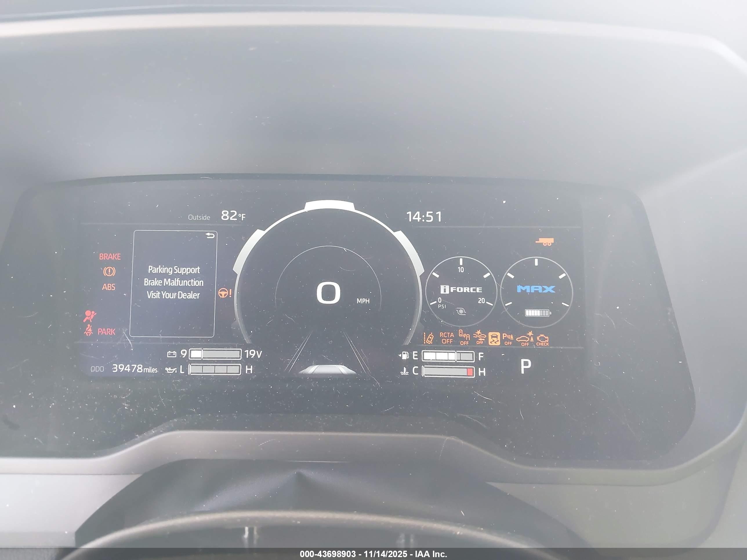 TOYOTA TUNDRA image 7