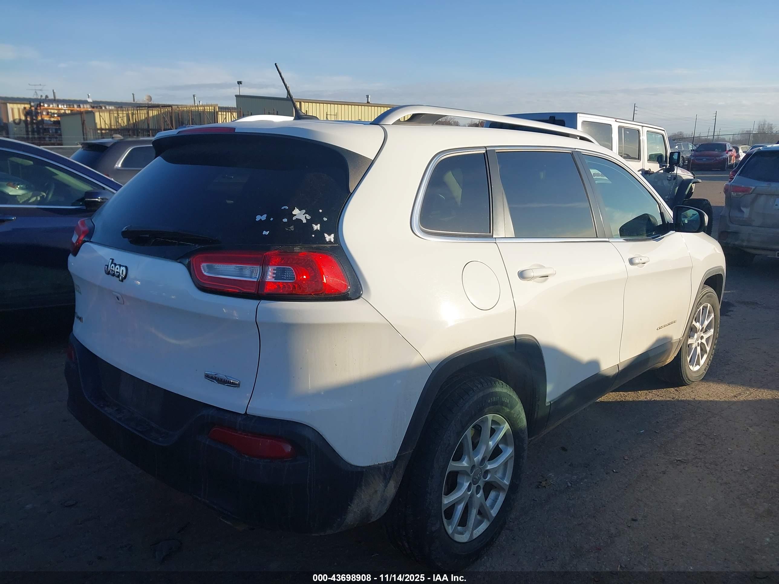 JEEP CHEROKEE image 4