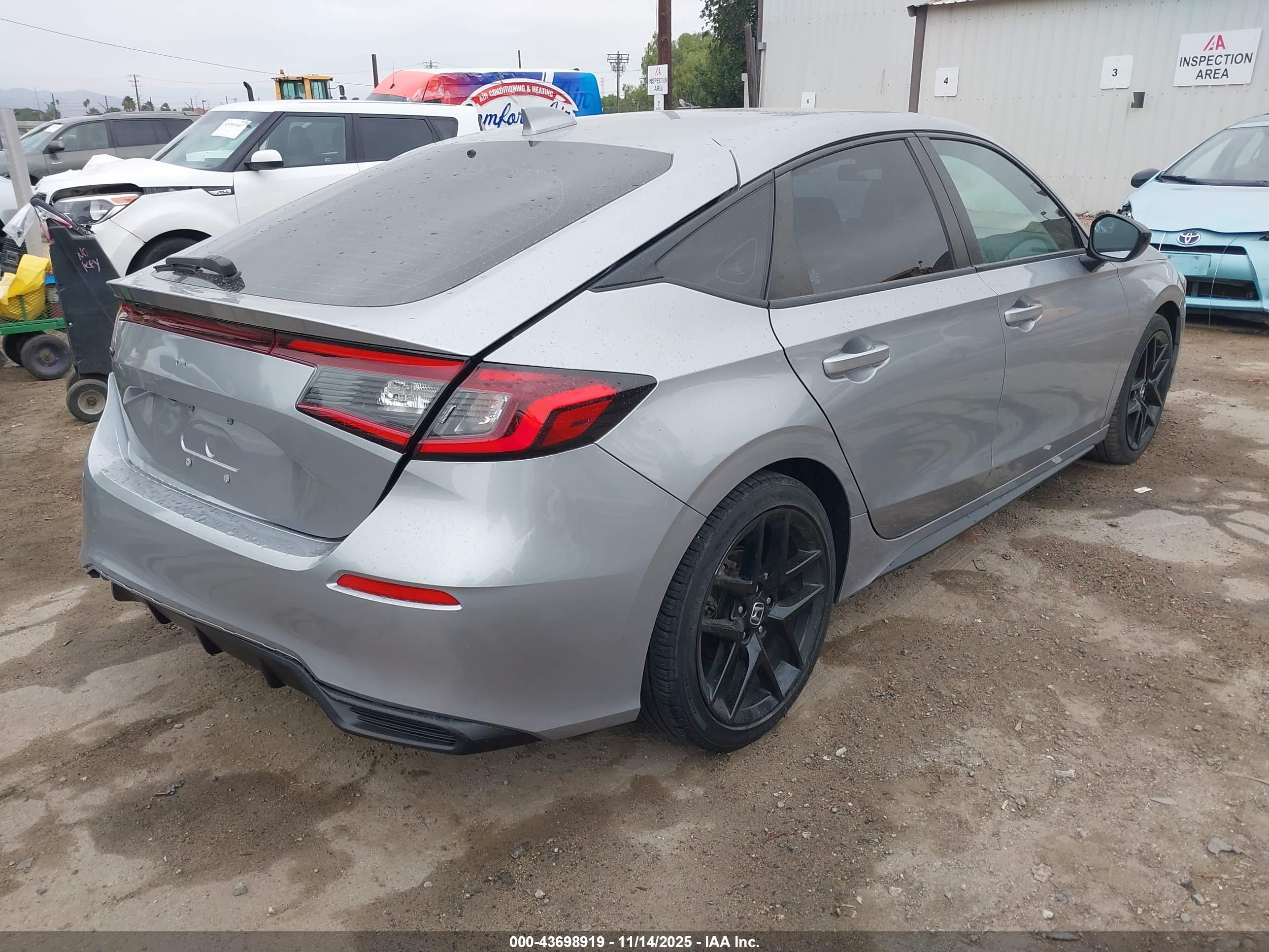 HONDA CIVIC image 4