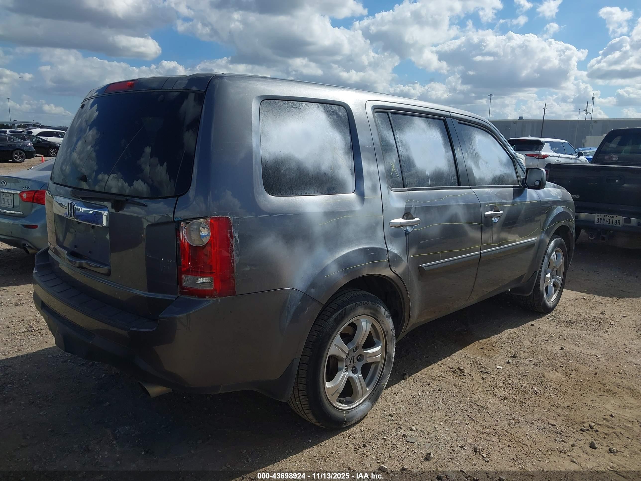 HONDA PILOT image 4