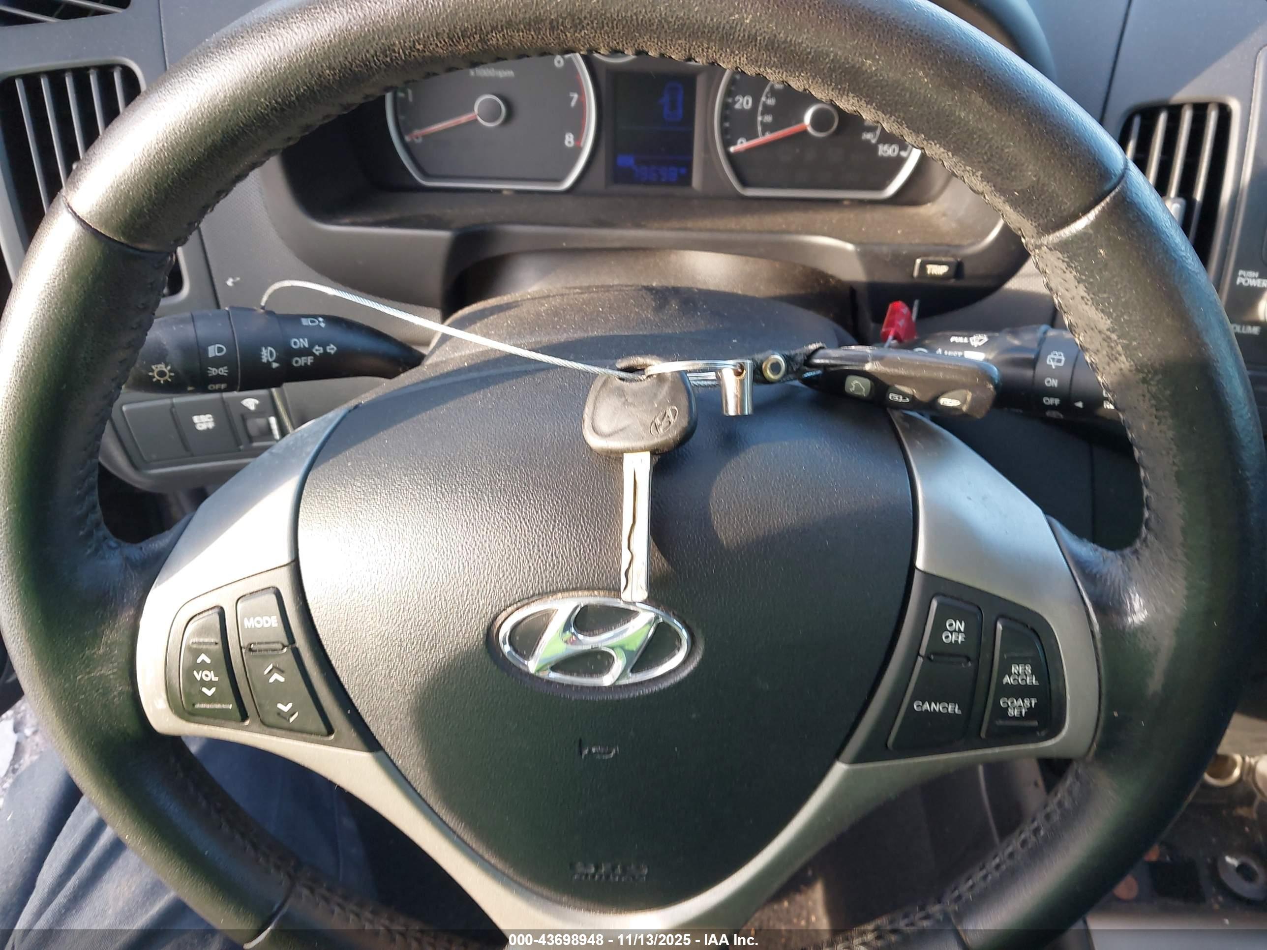 HYUNDAI ELANTRA image 11