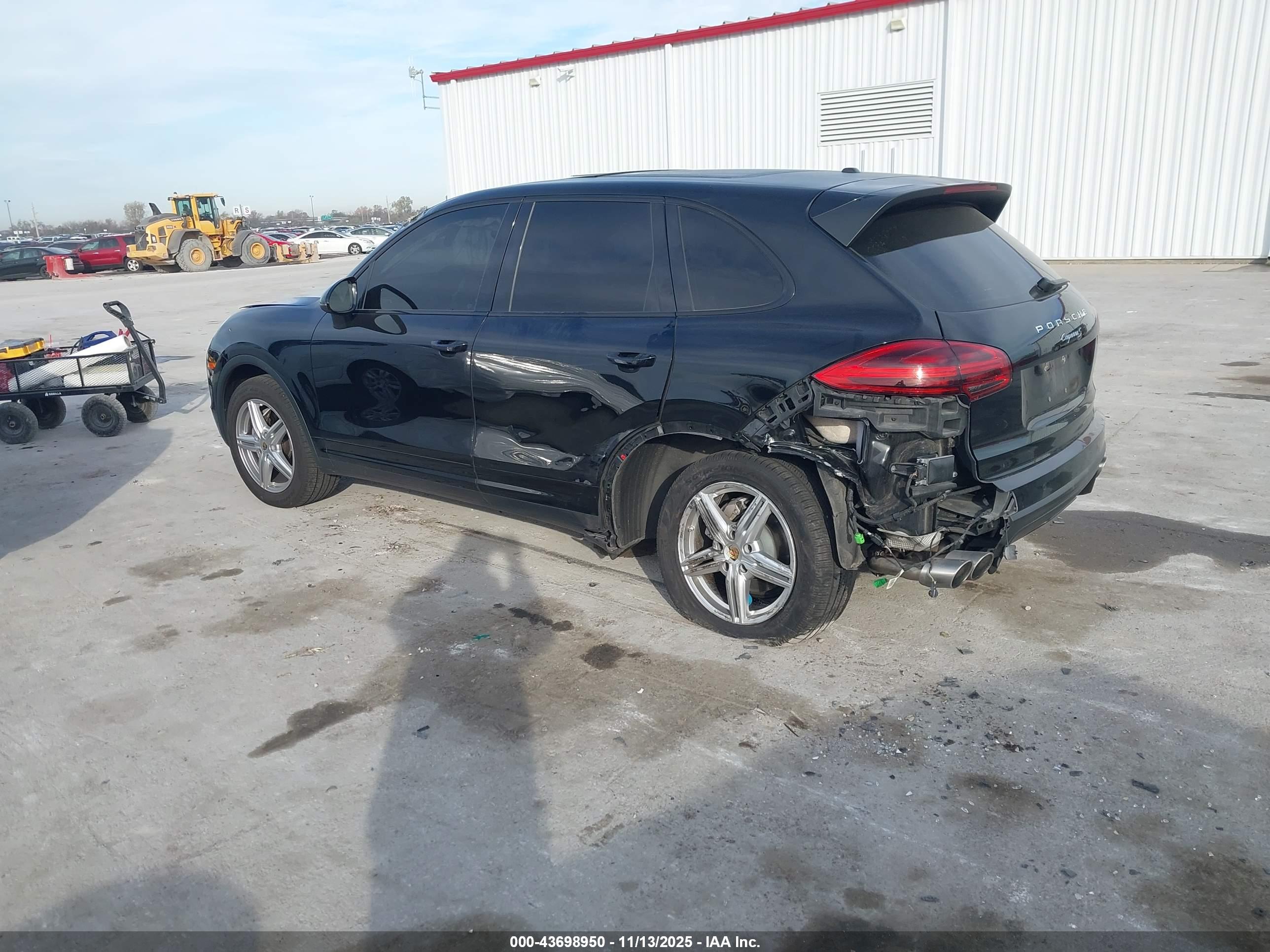 PORSCHE CAYENNE image 3