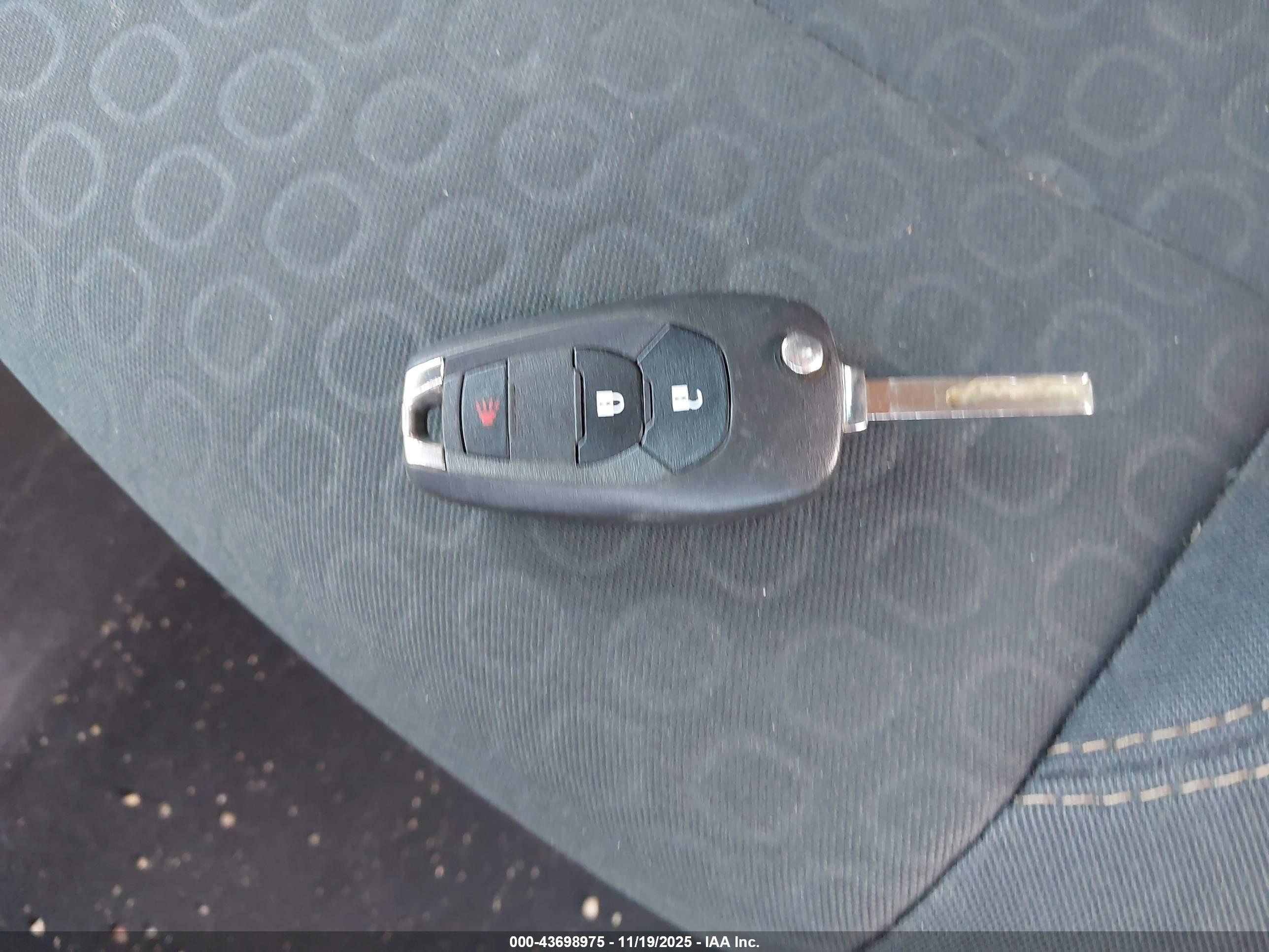 CHEVROLET TRAX image 11