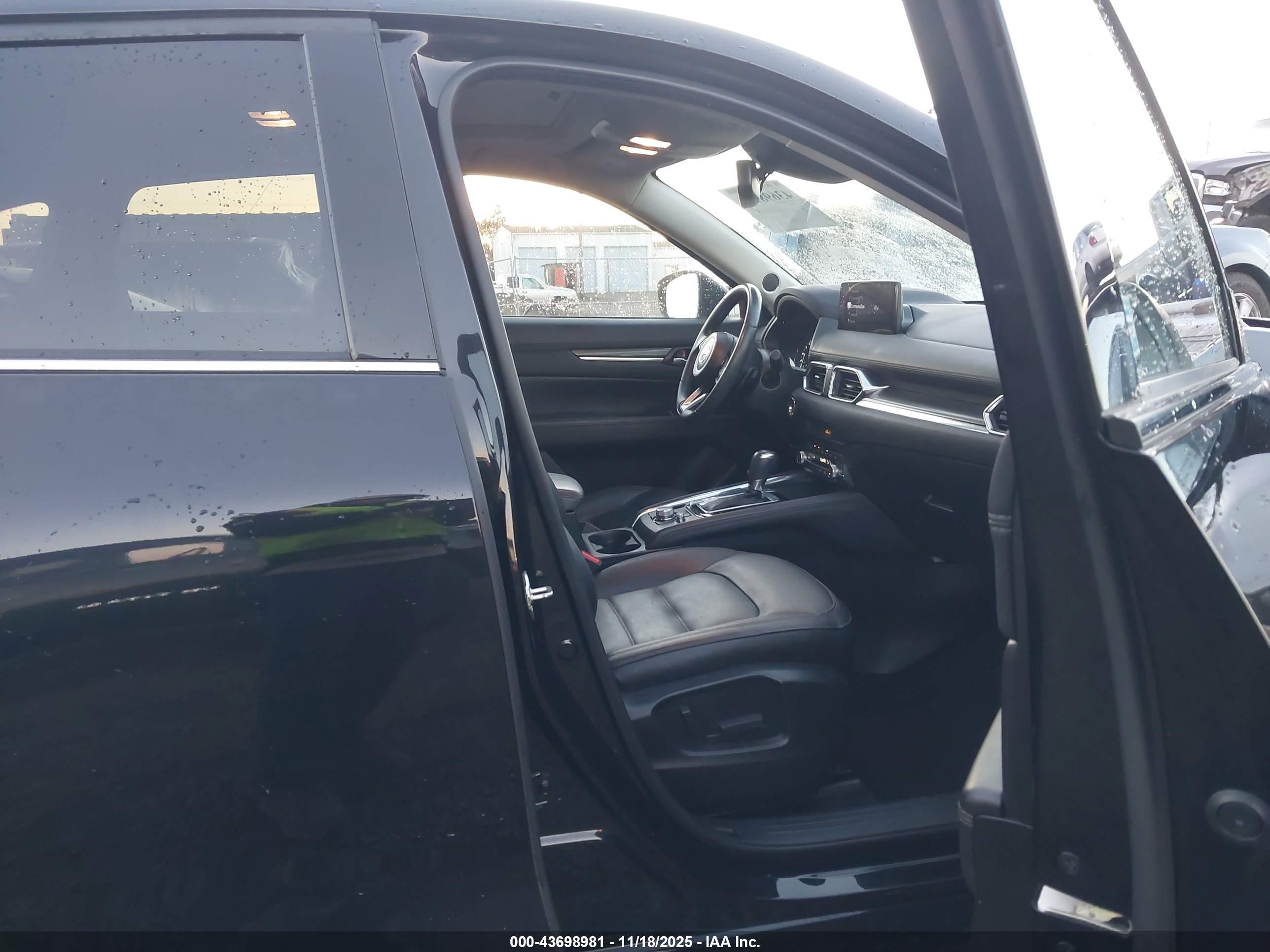 MAZDA CX-5 image 5