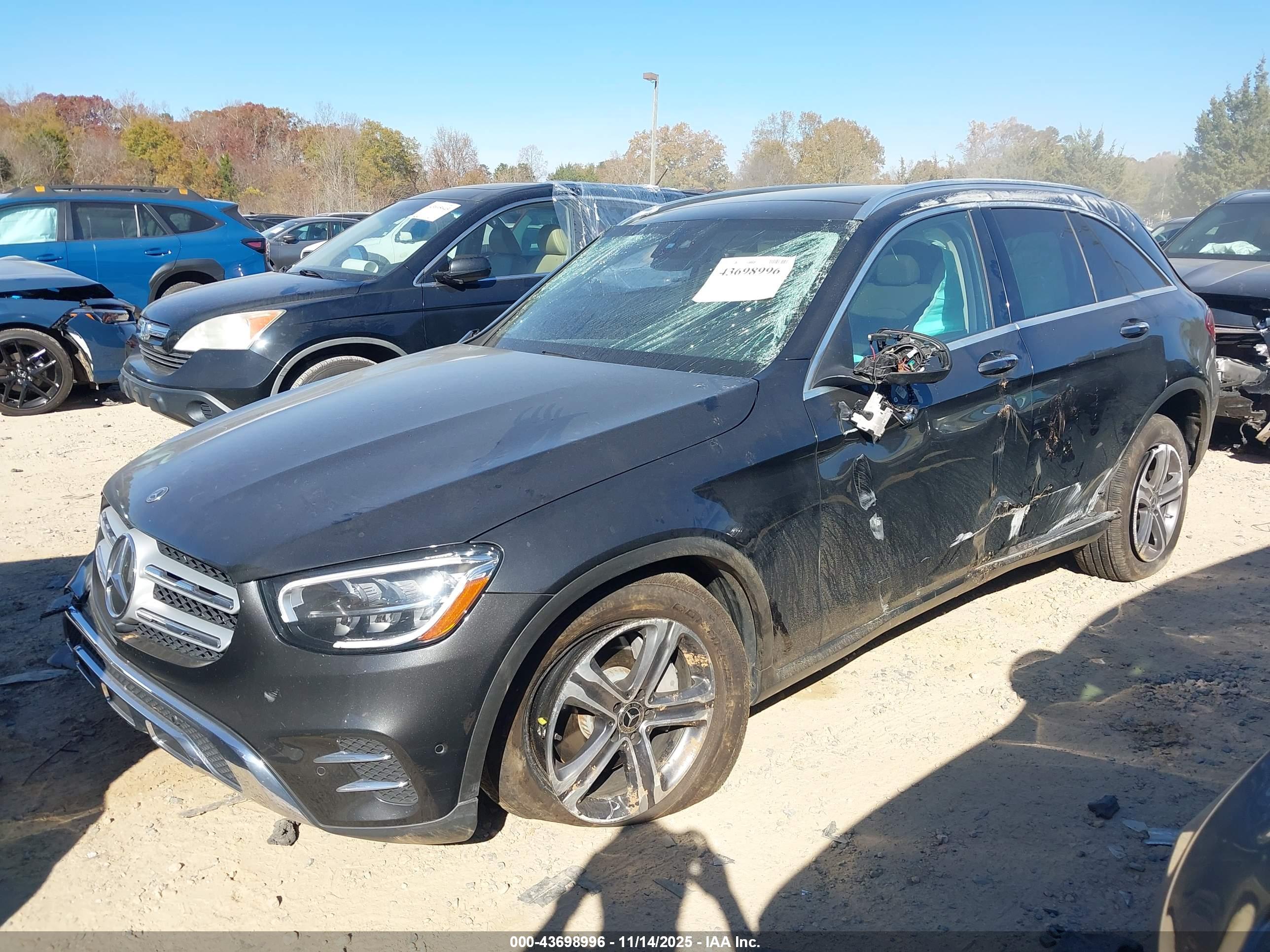 MERCEDES-BENZ GLC image 2