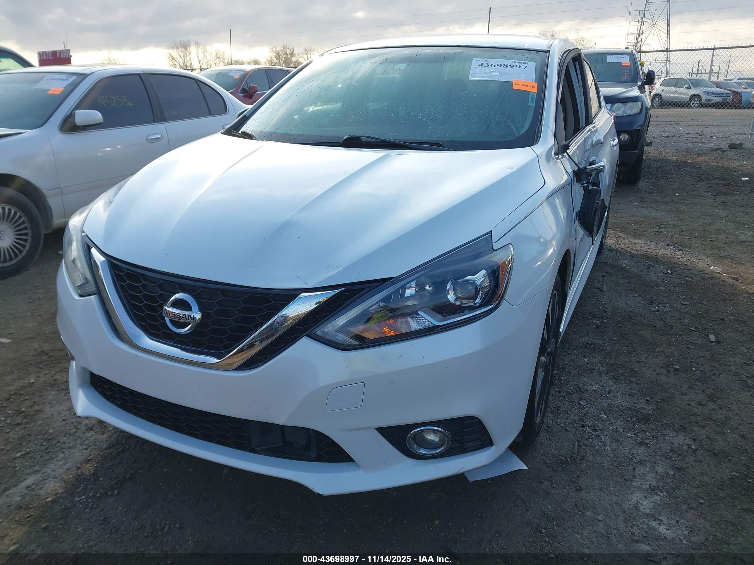 NISSAN SENTRA image 2