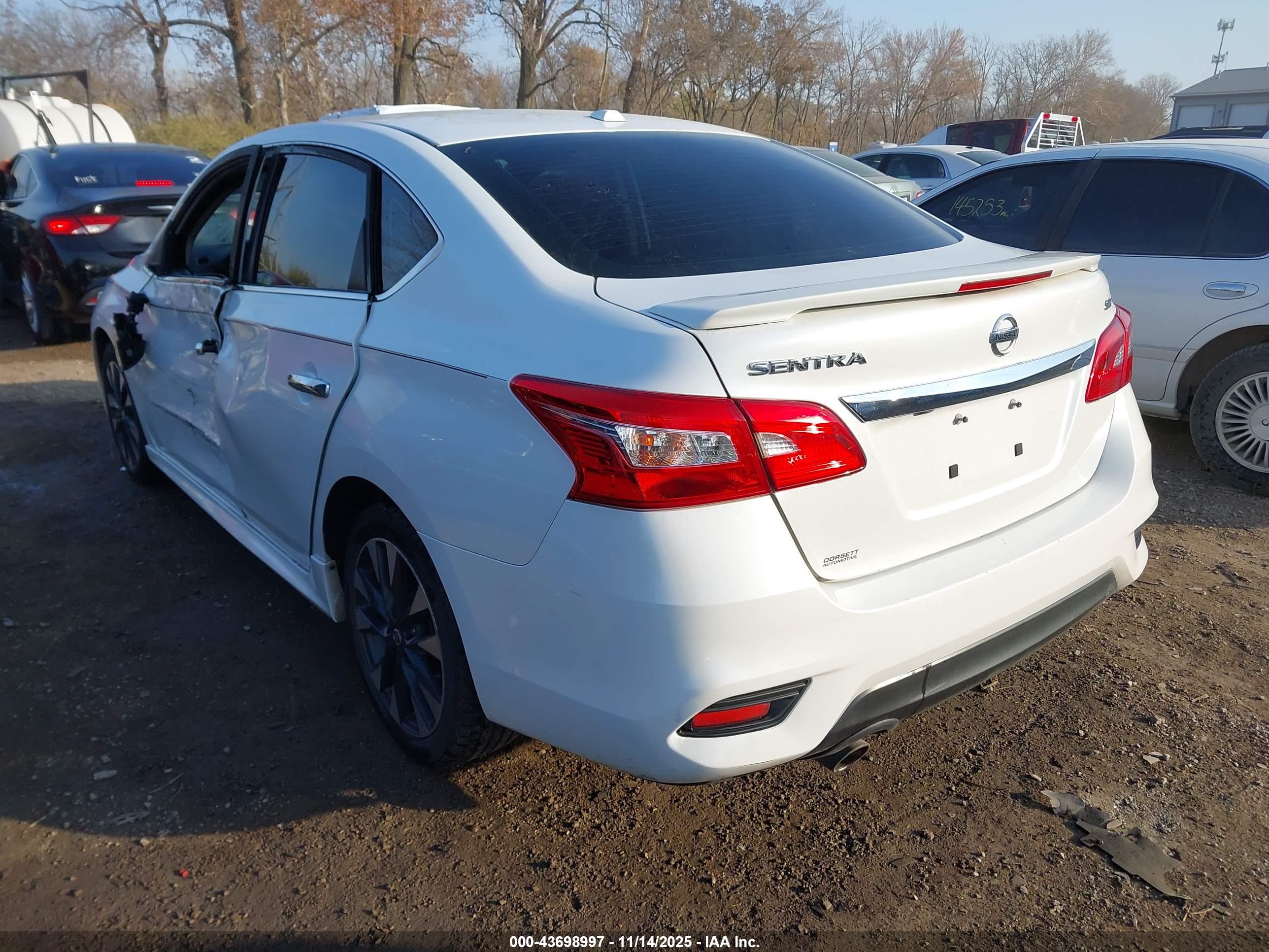 NISSAN SENTRA image 3