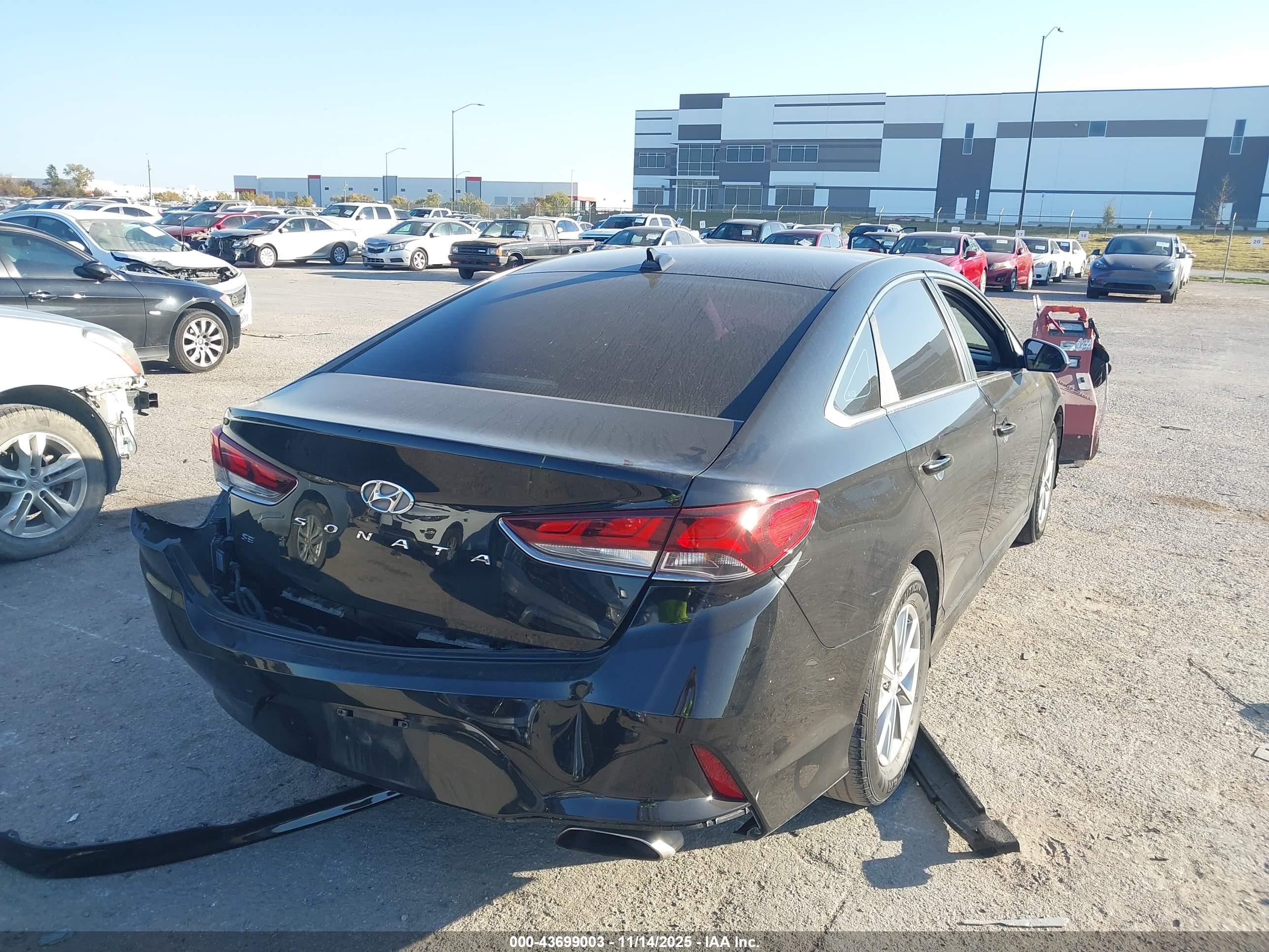 HYUNDAI SONATA image 4