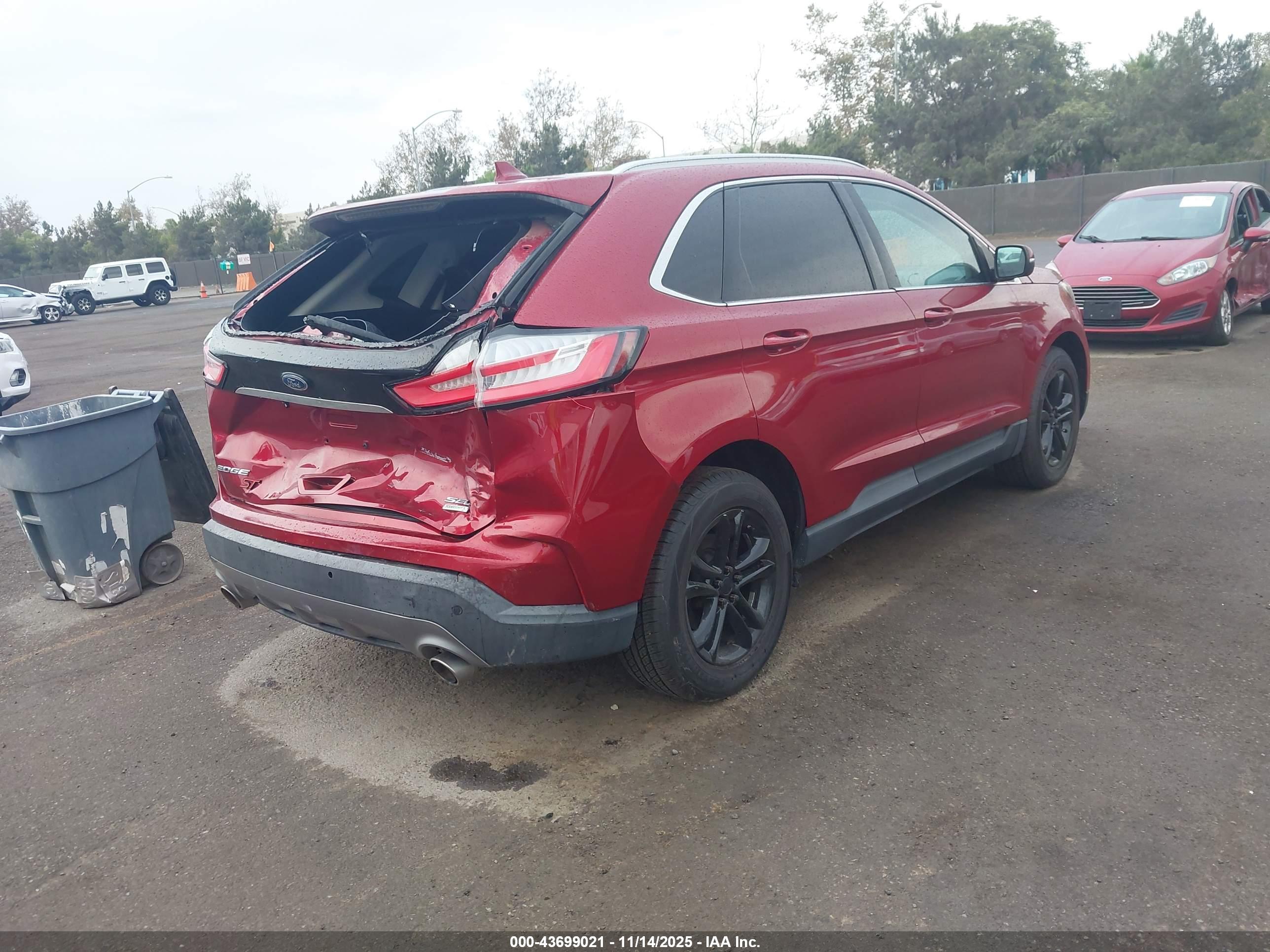 FORD EDGE image 4