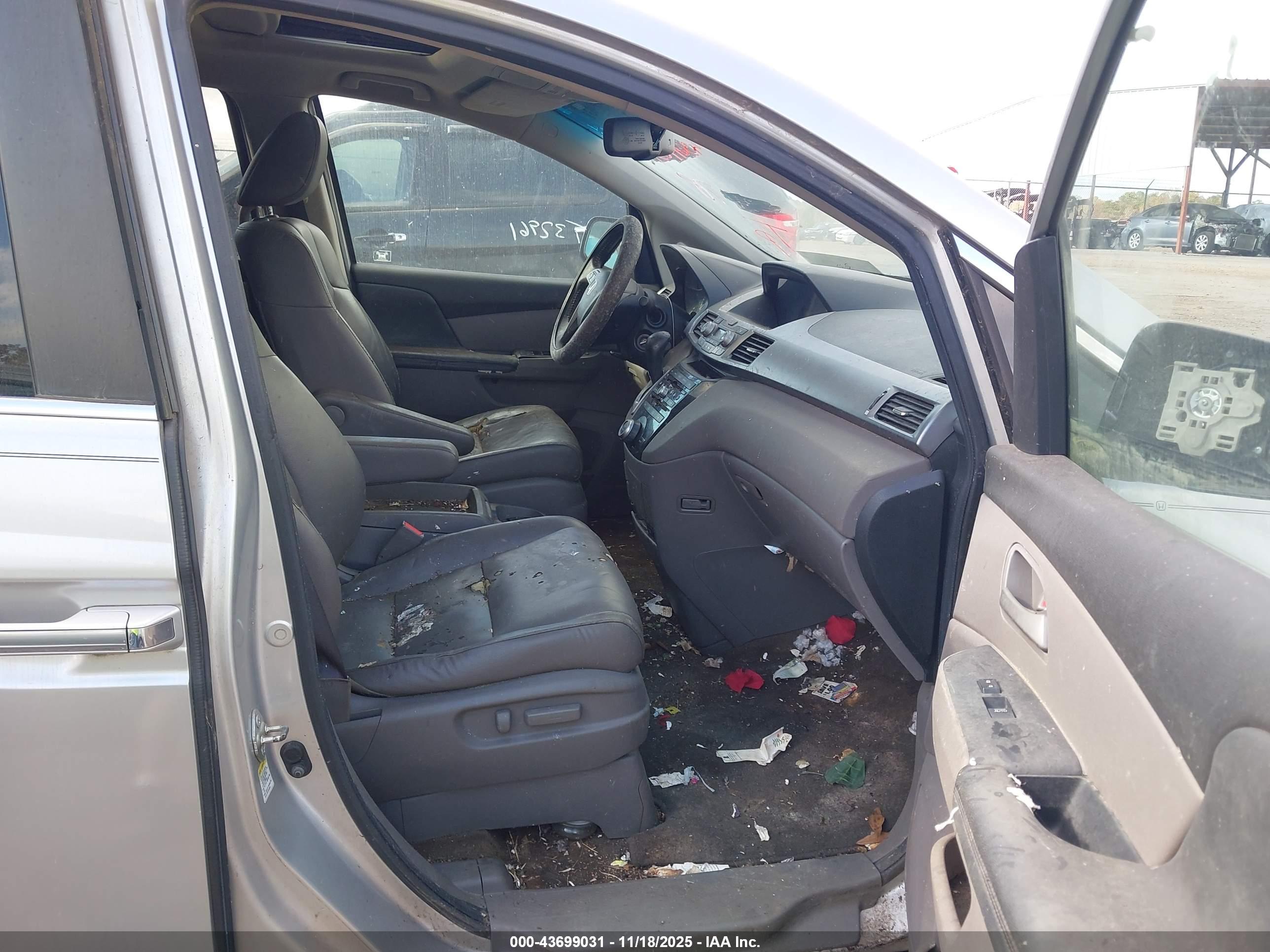 HONDA ODYSSEY image 5