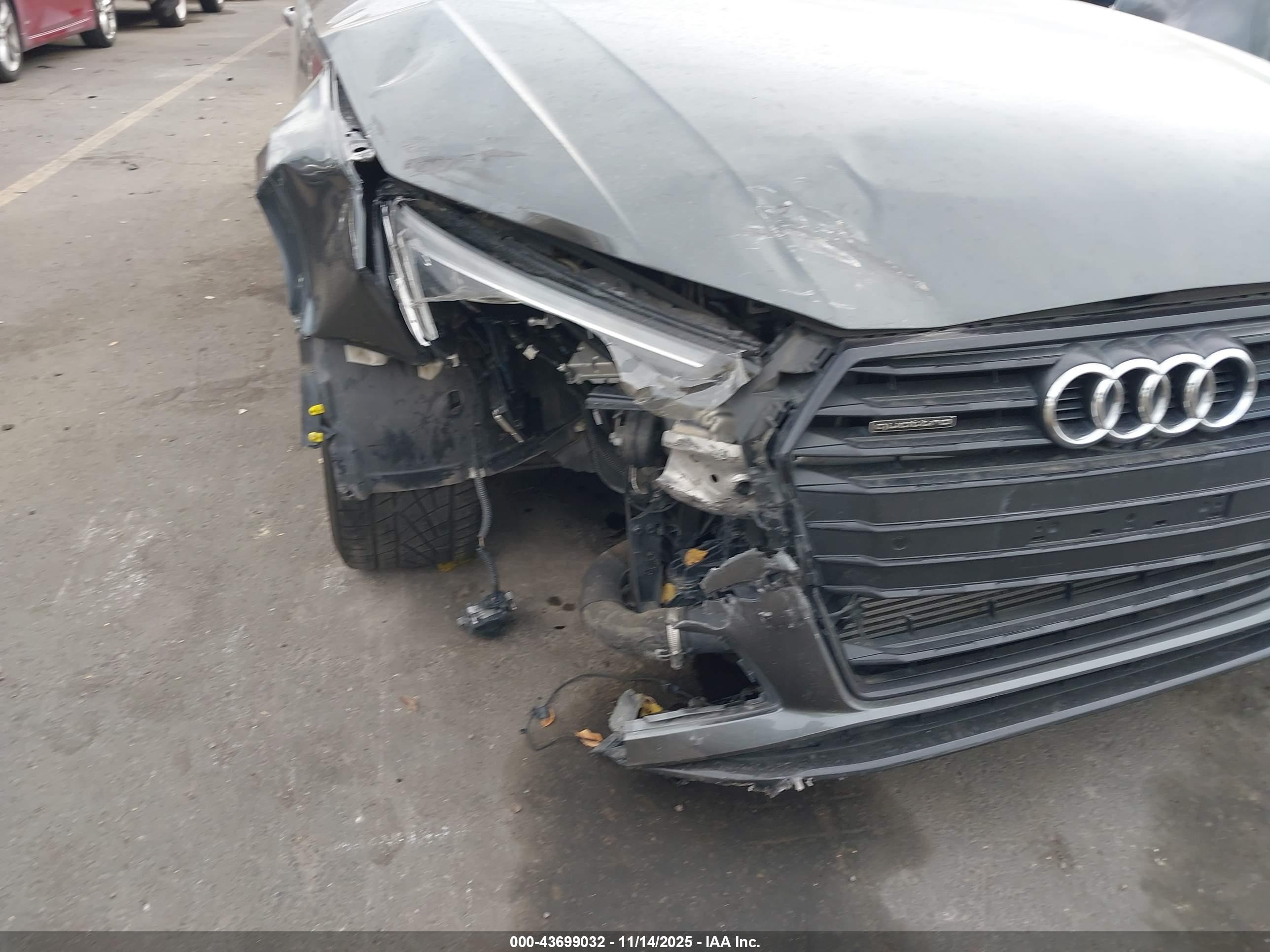 AUDI A4 image 6