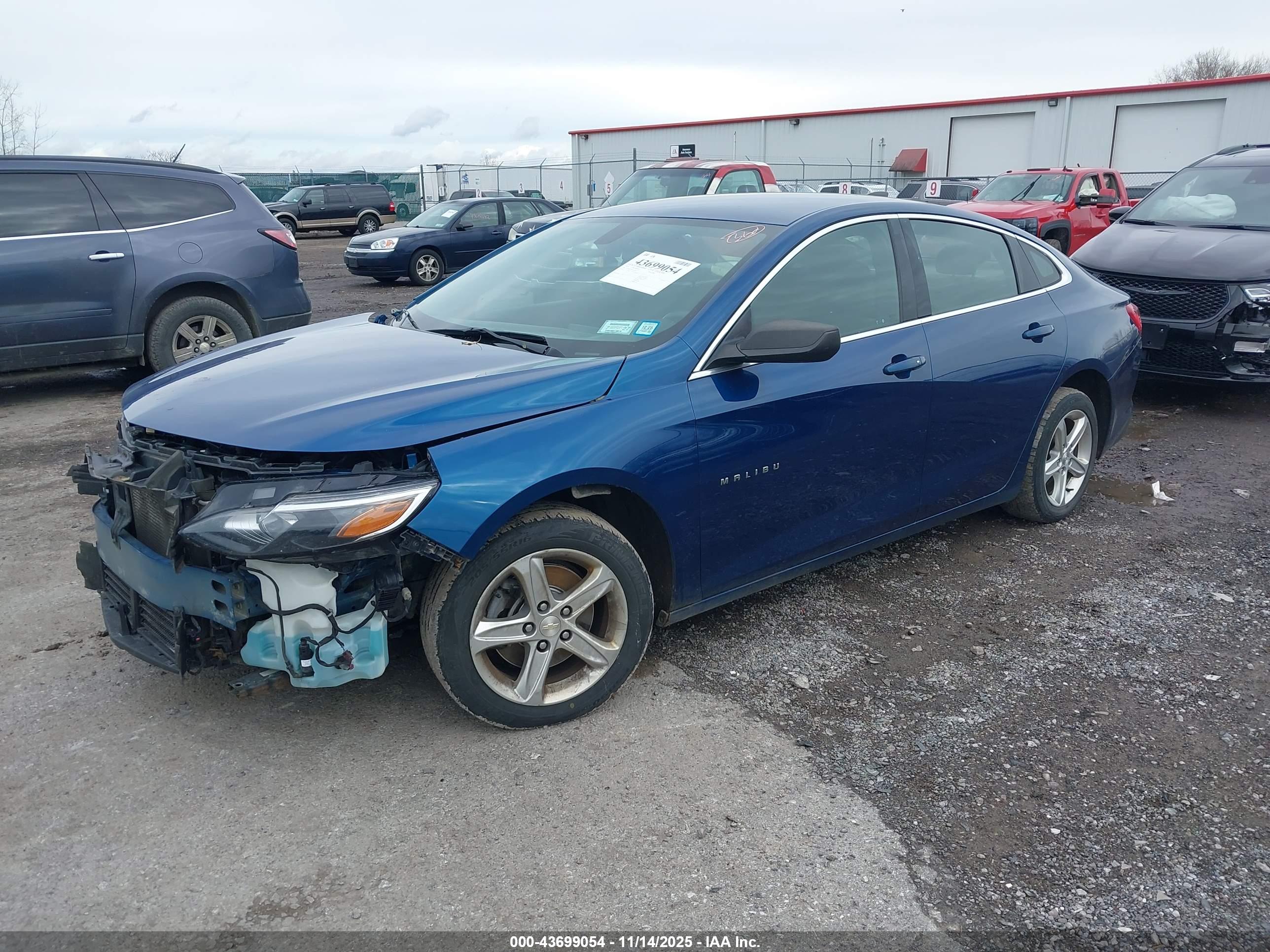 CHEVROLET MALIBU image 2