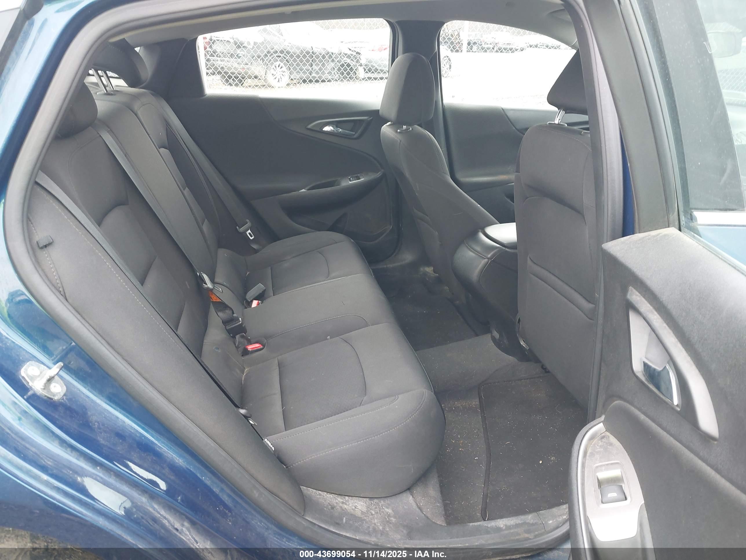 CHEVROLET MALIBU image 8