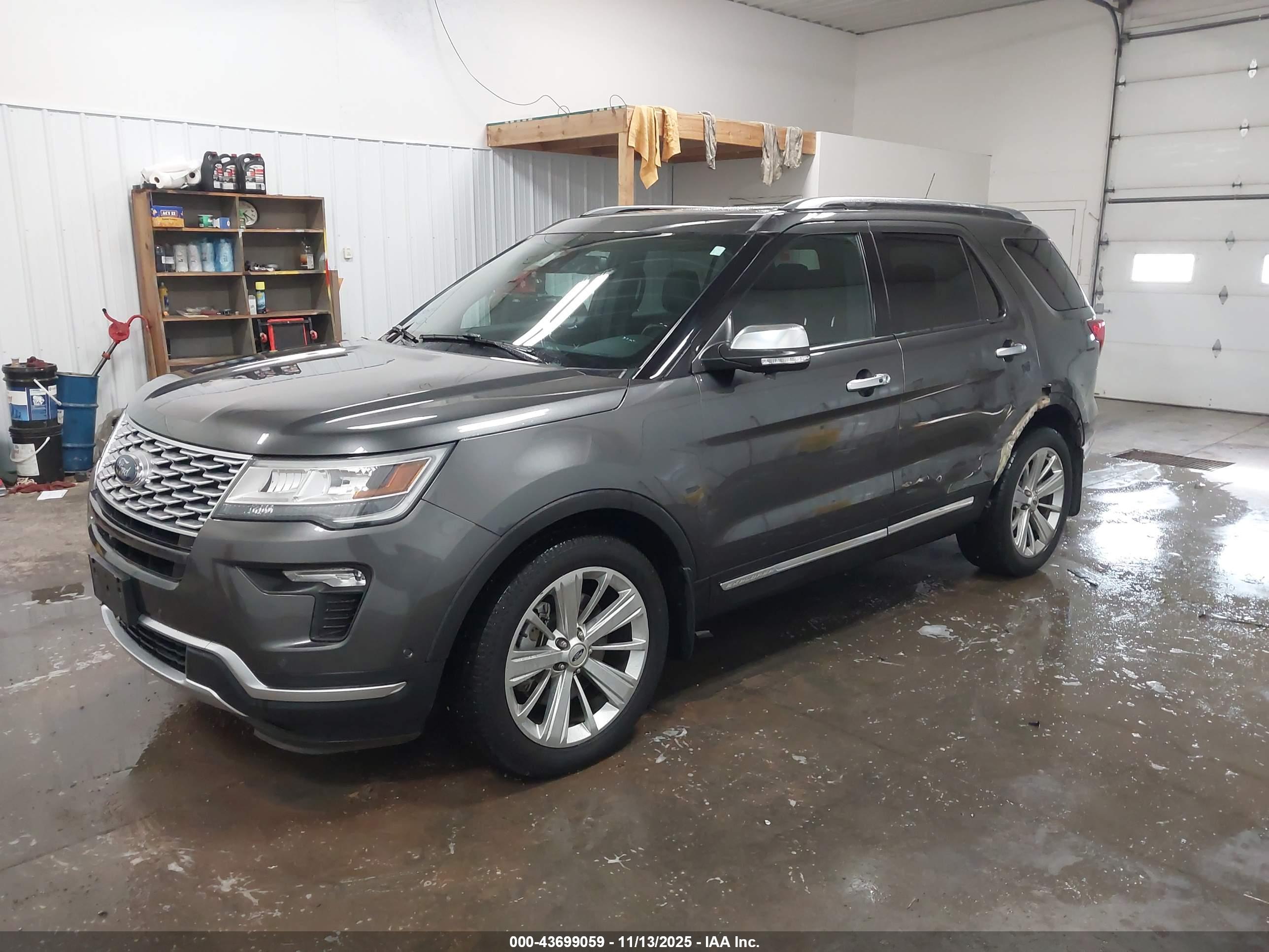 FORD EXPLORER image 2