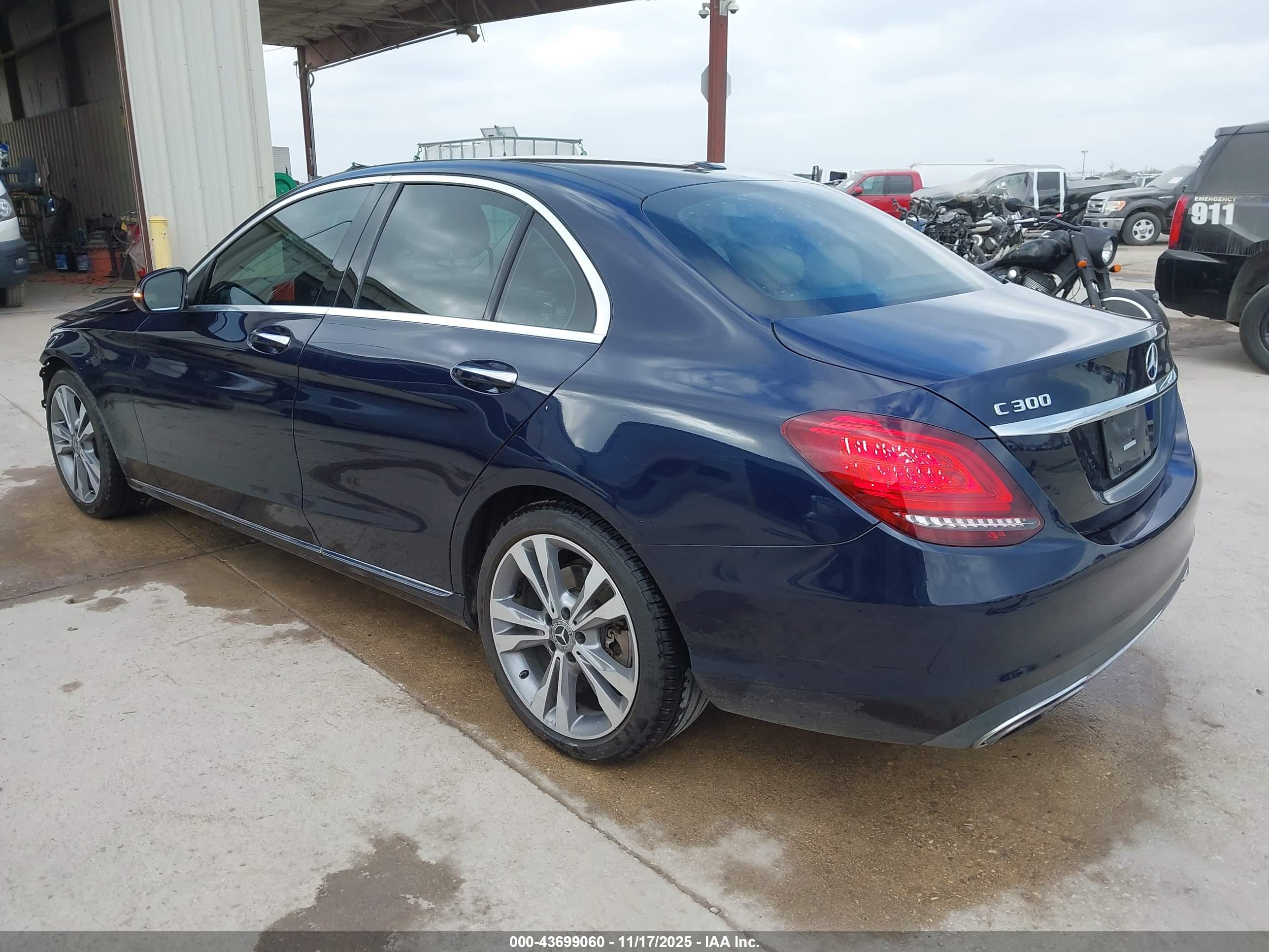 MERCEDES-BENZ C image 3