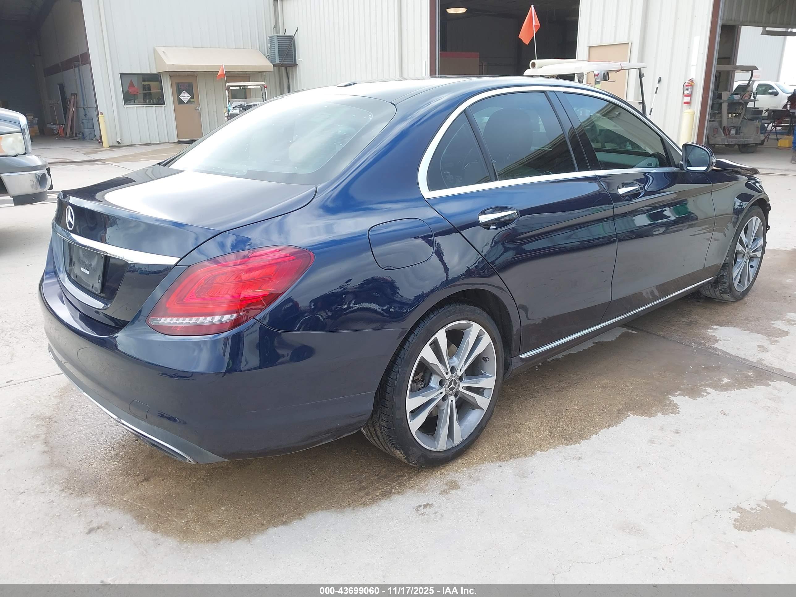 MERCEDES-BENZ C image 4
