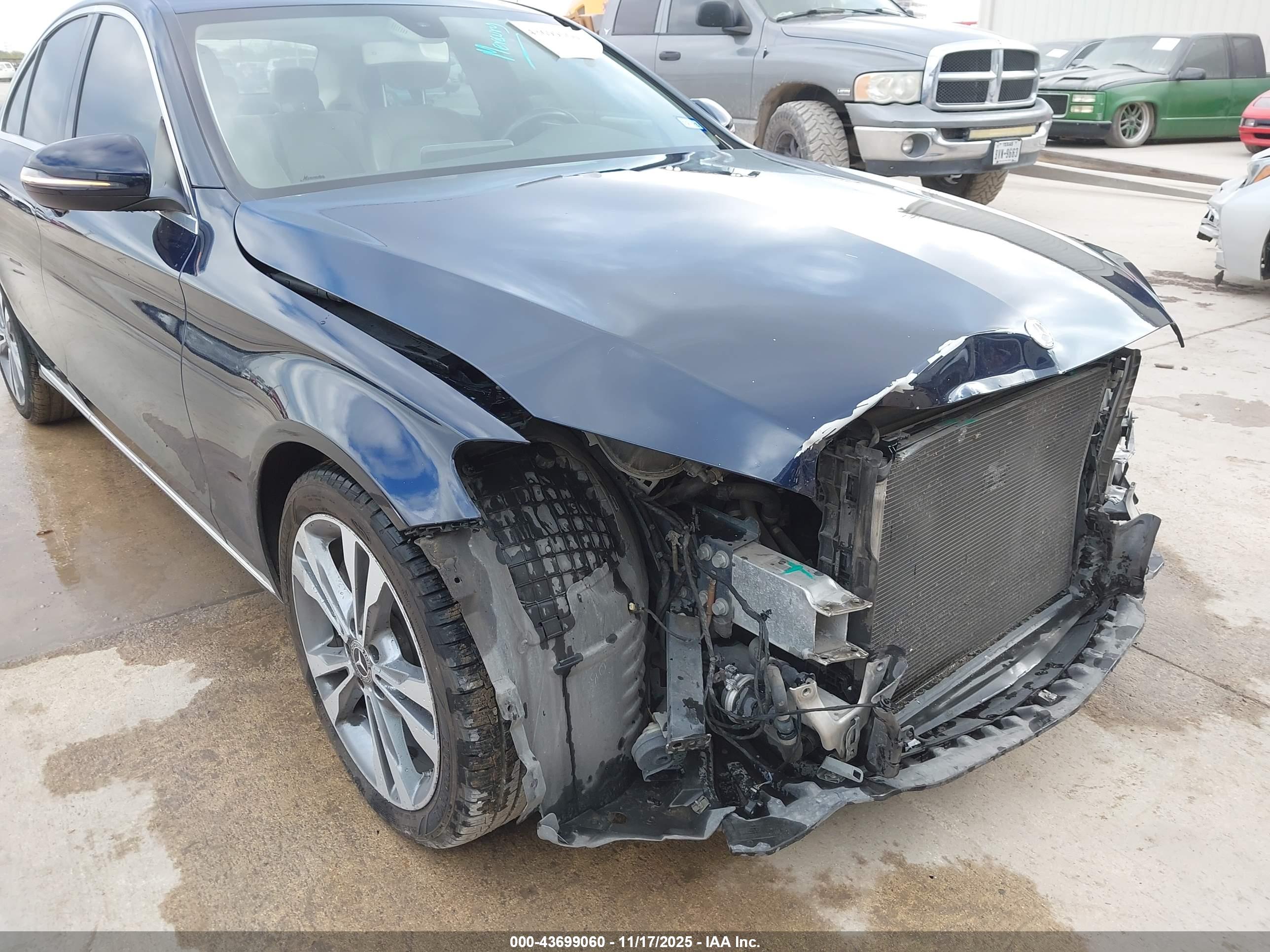 MERCEDES-BENZ C image 6