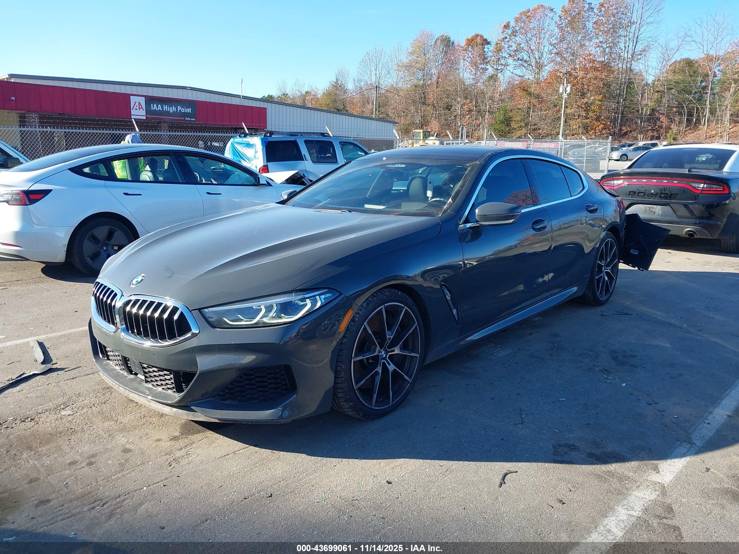 BMW M850I image 2
