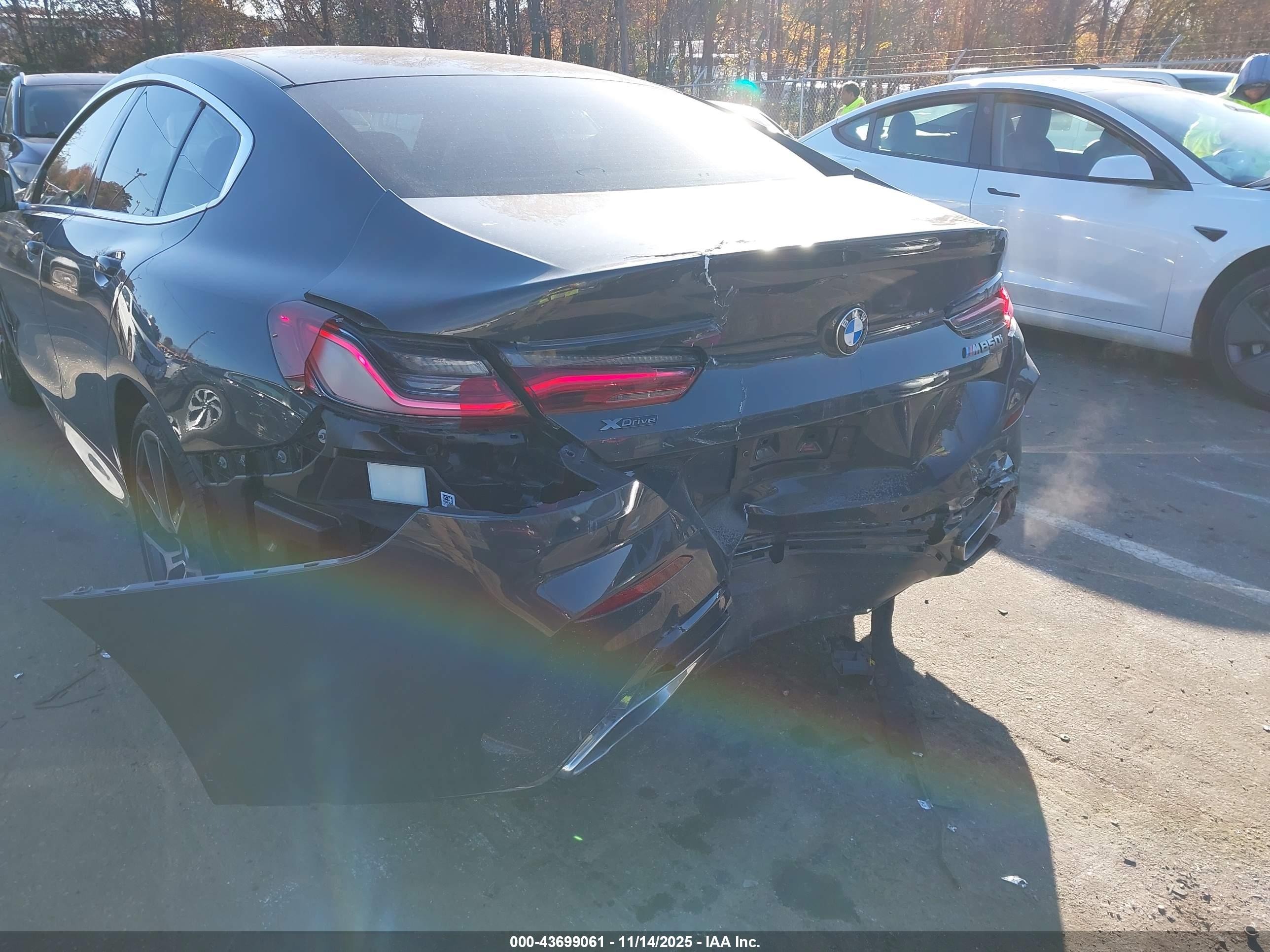 BMW M850I image 6