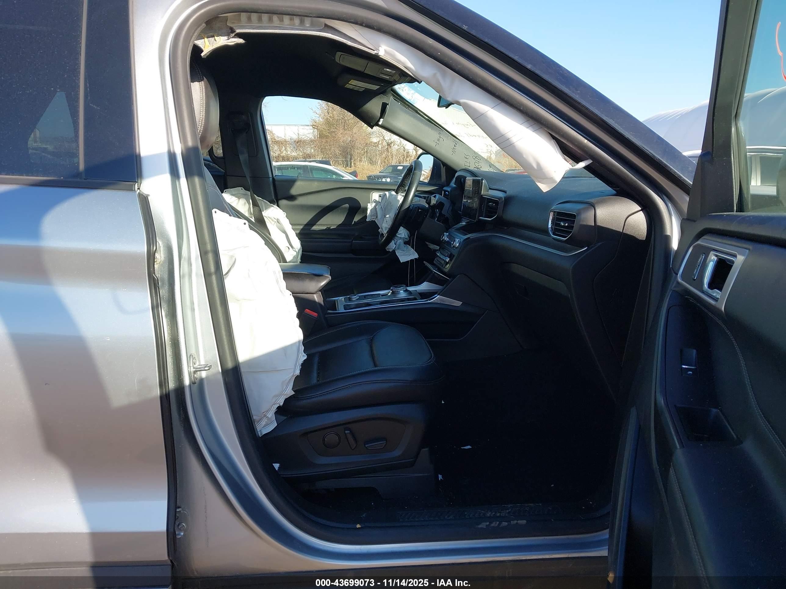 FORD EXPLORER image 5