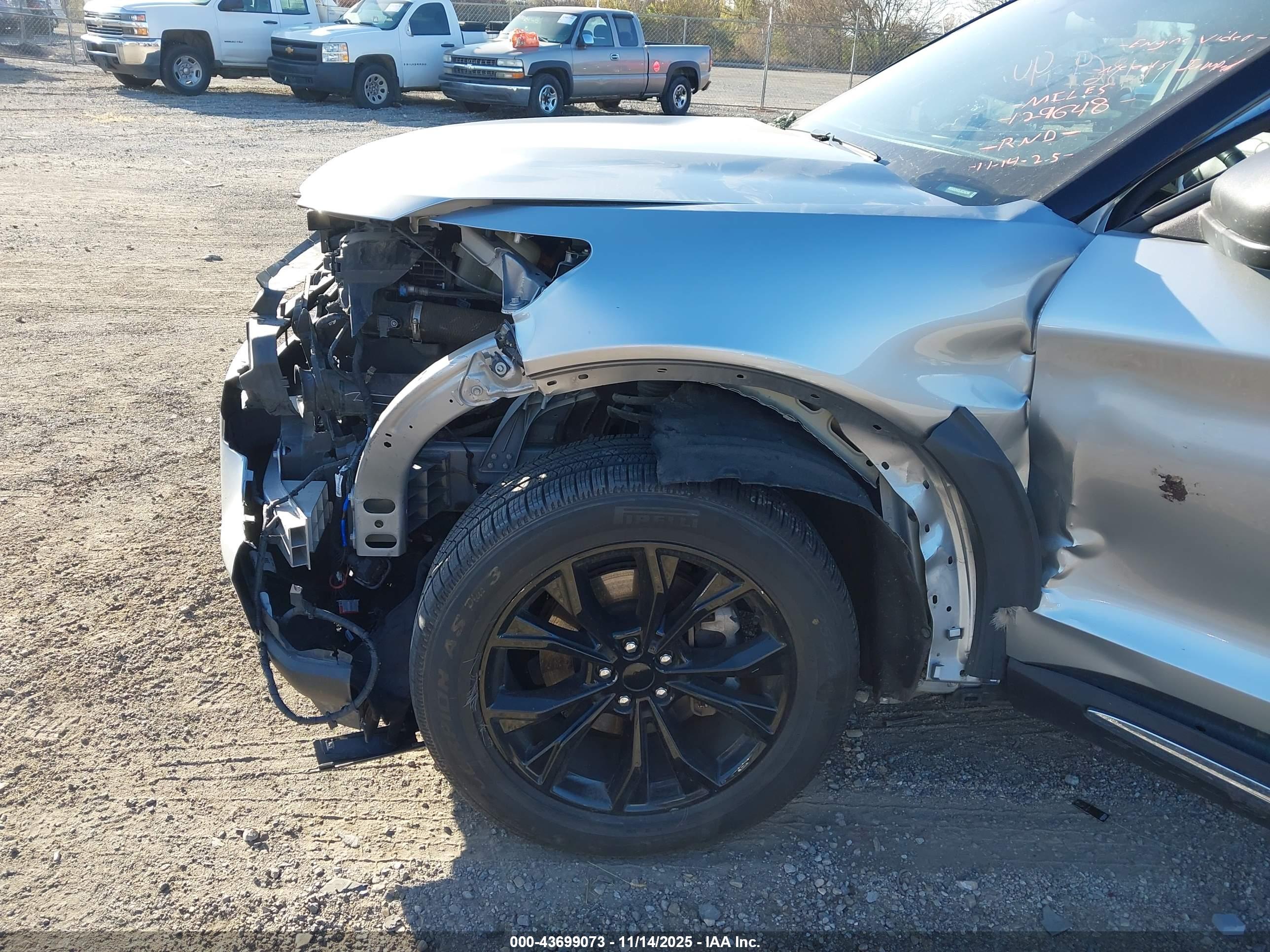 FORD EXPLORER image 6