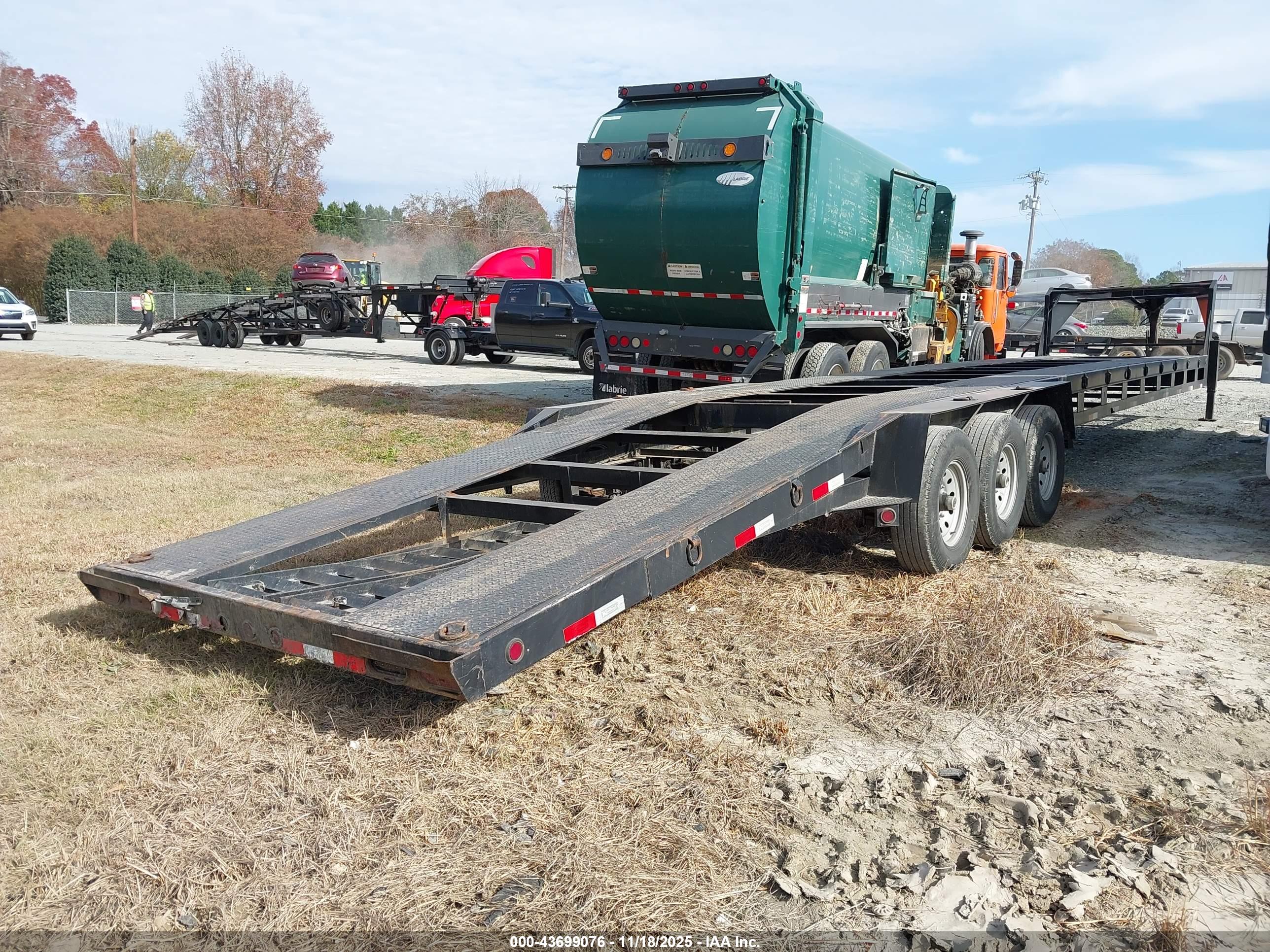 KAUFMAN TRAILERS image 4