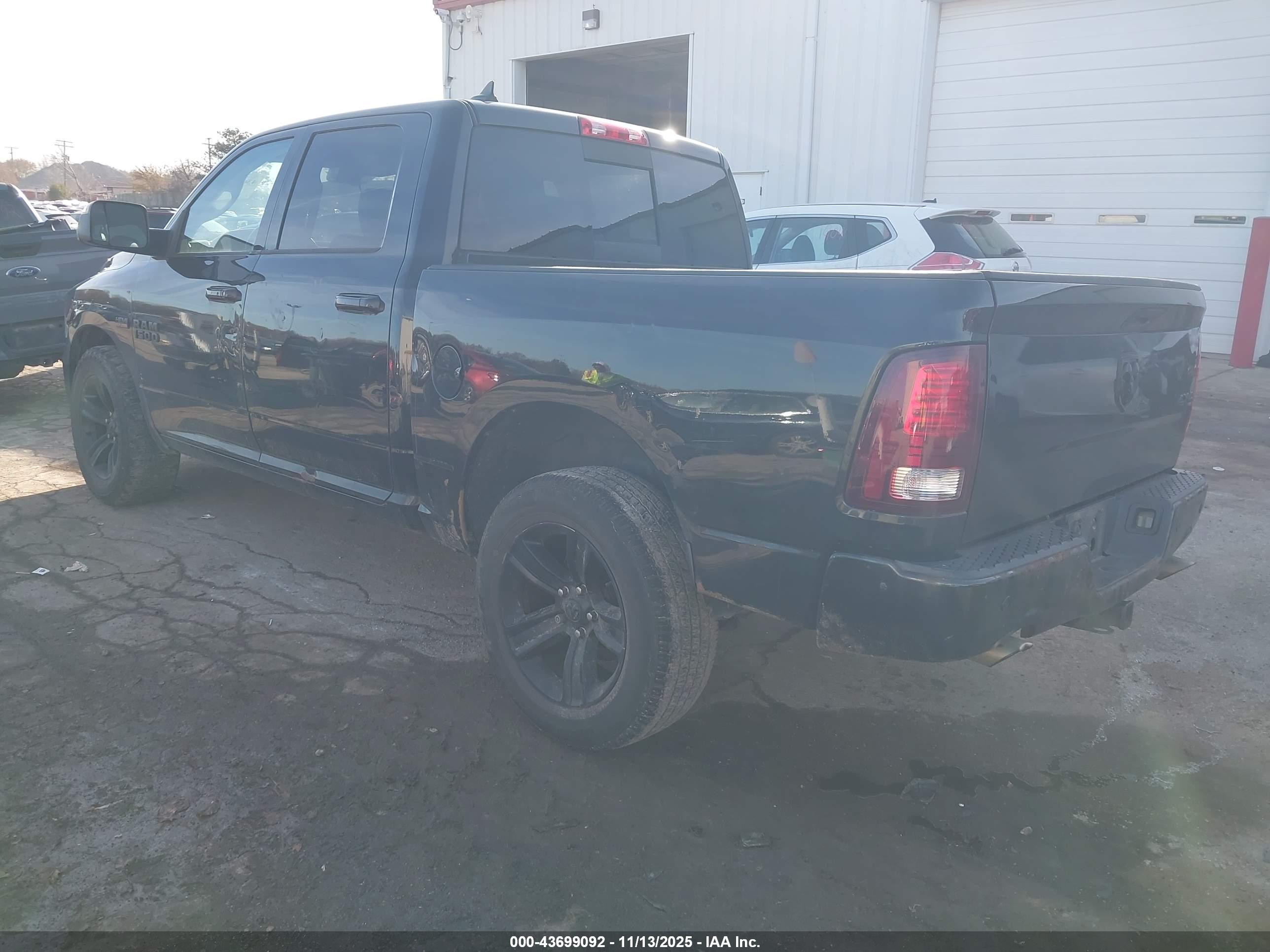 RAM 1500 image 3