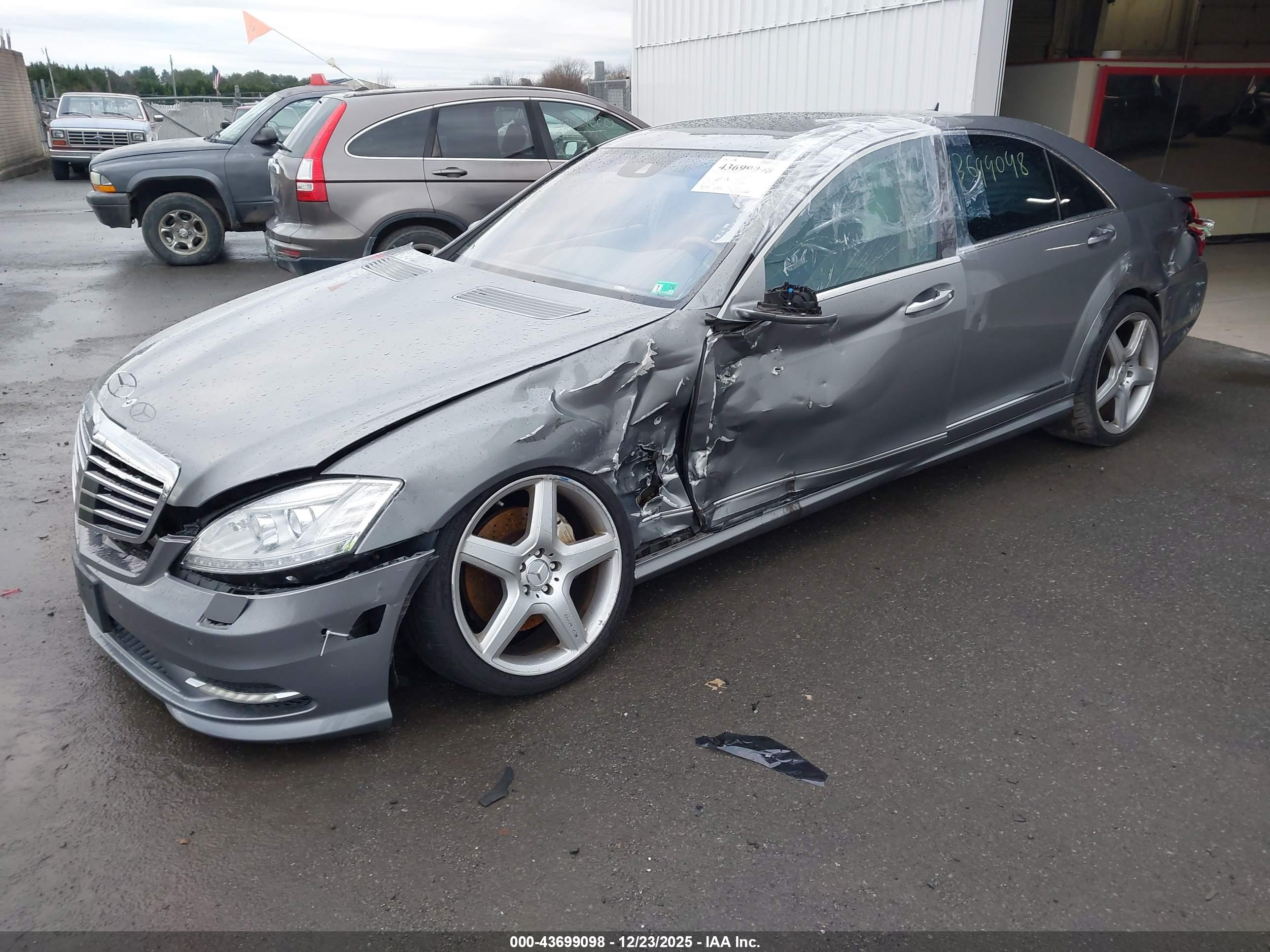 MERCEDES-BENZ S image 2