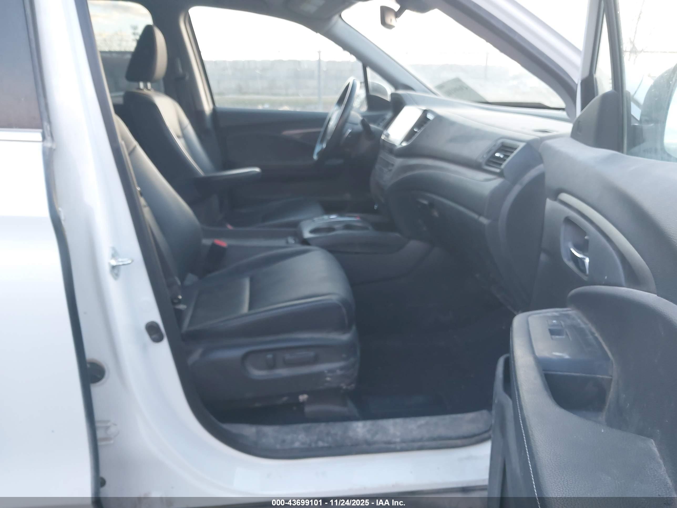 HONDA RIDGELINE image 5