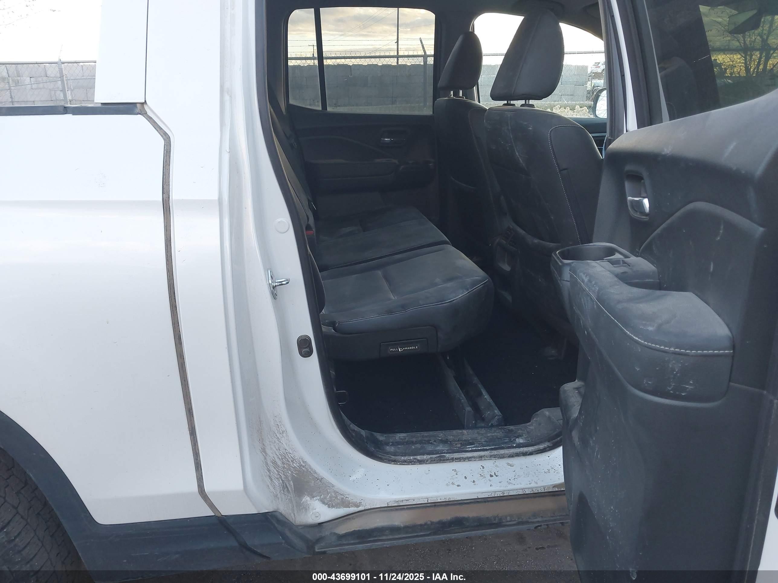 HONDA RIDGELINE image 8
