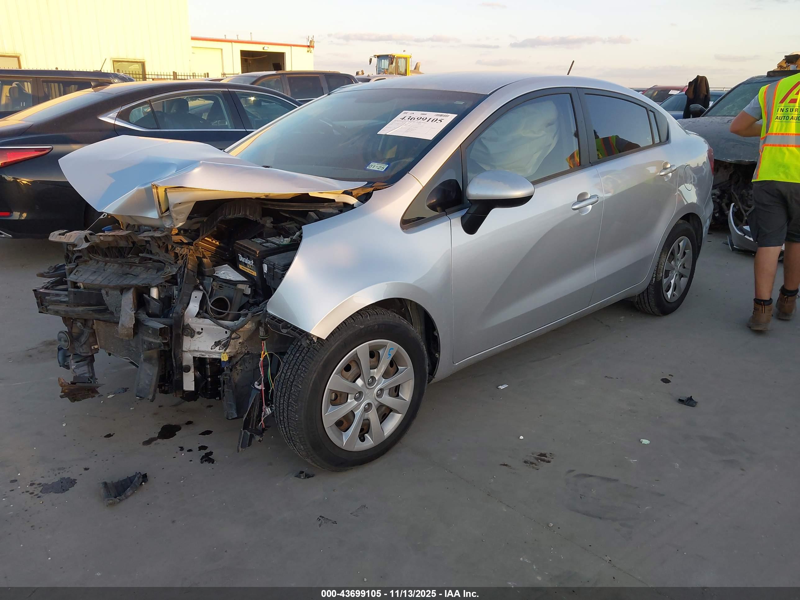 KIA RIO image 2
