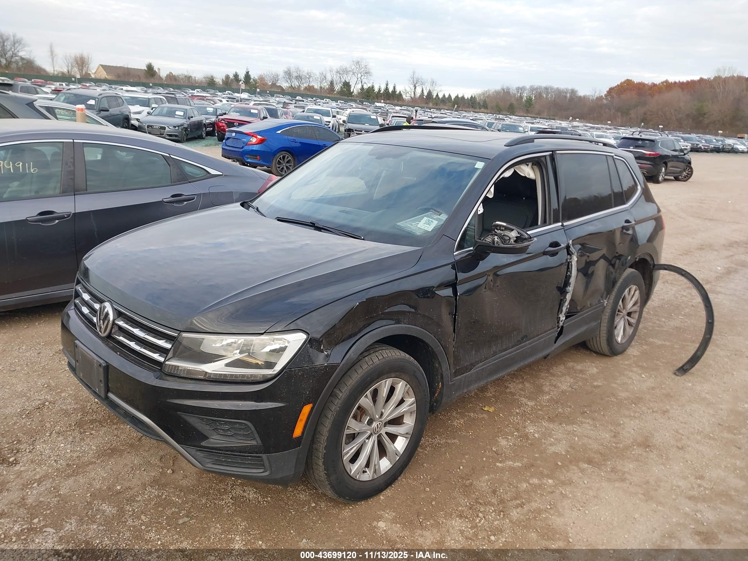 VOLKSWAGEN TIGUAN image 2