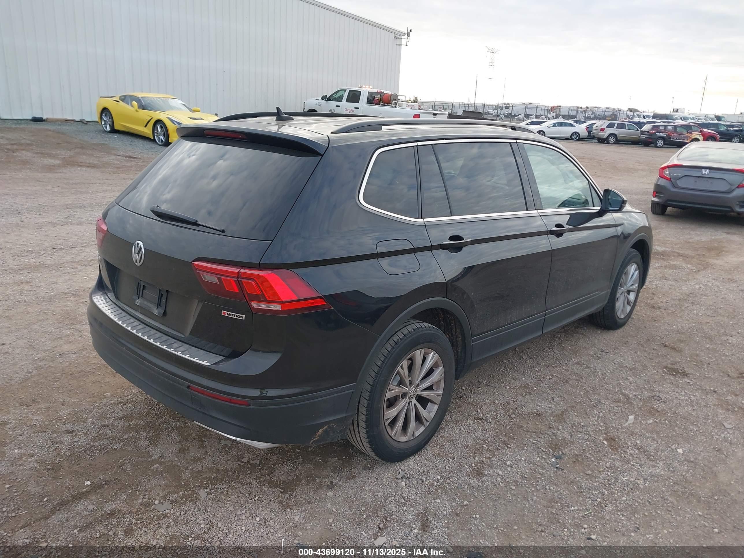 VOLKSWAGEN TIGUAN image 4