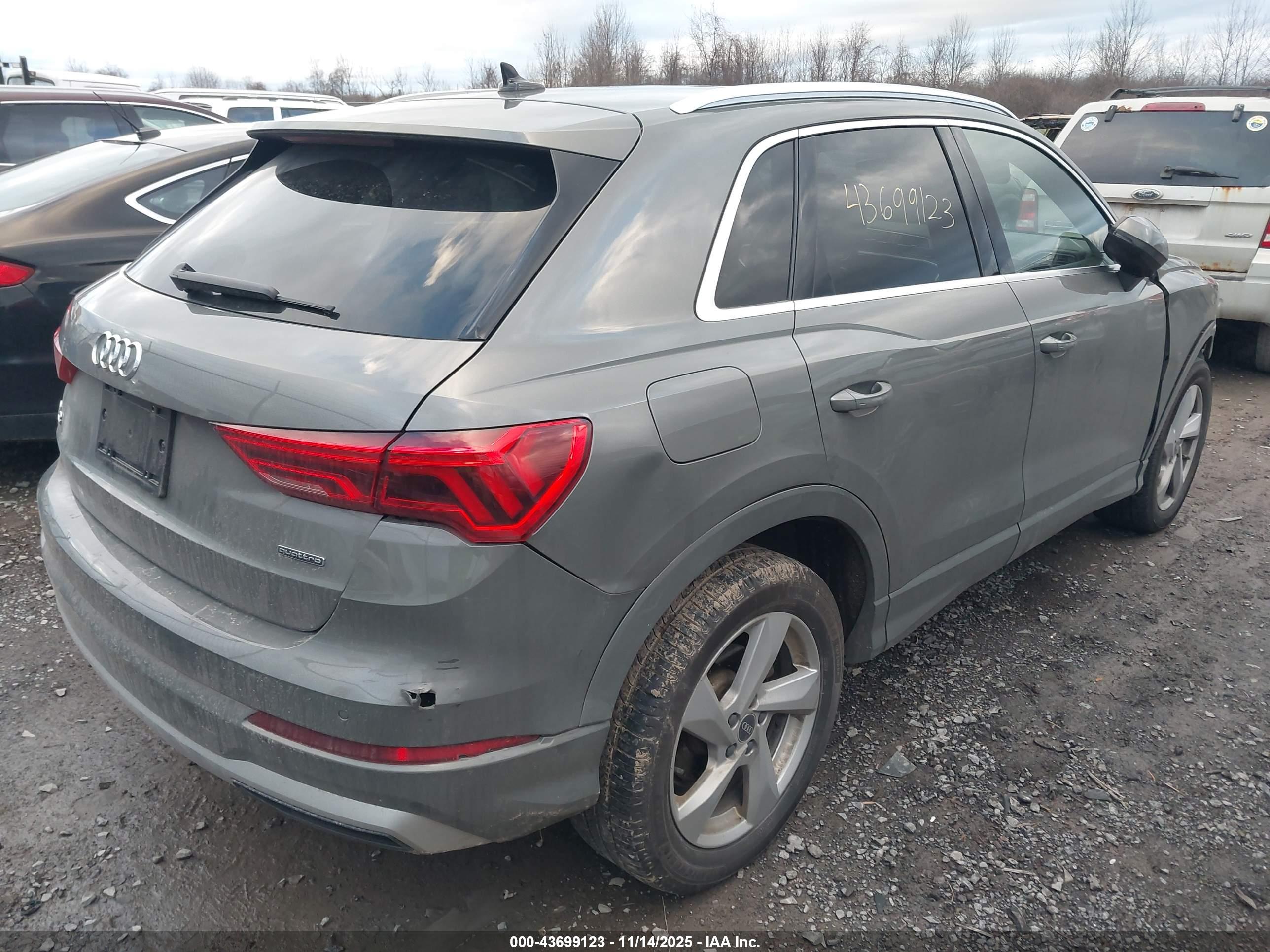 AUDI Q3 image 4