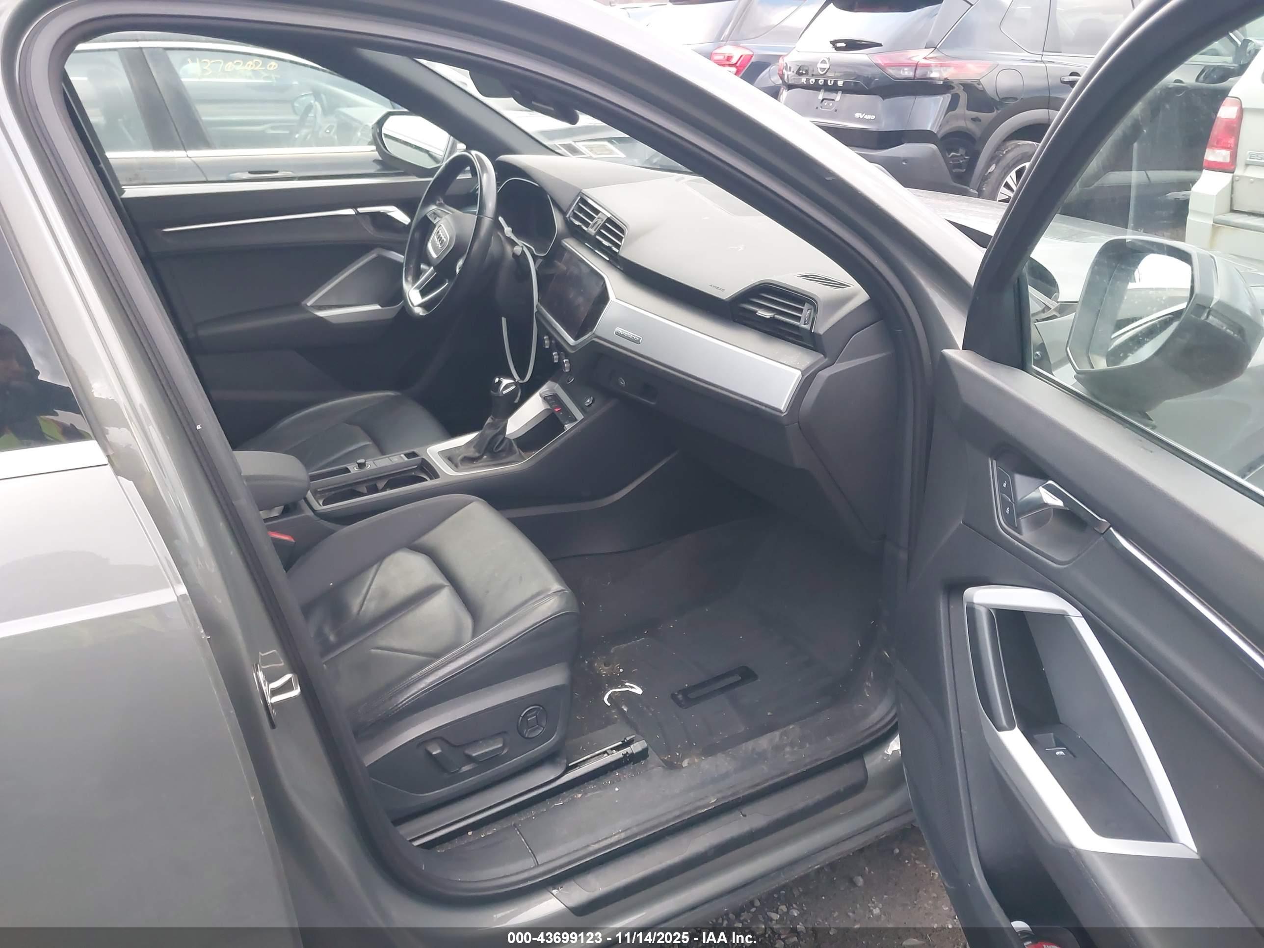 AUDI Q3 image 5