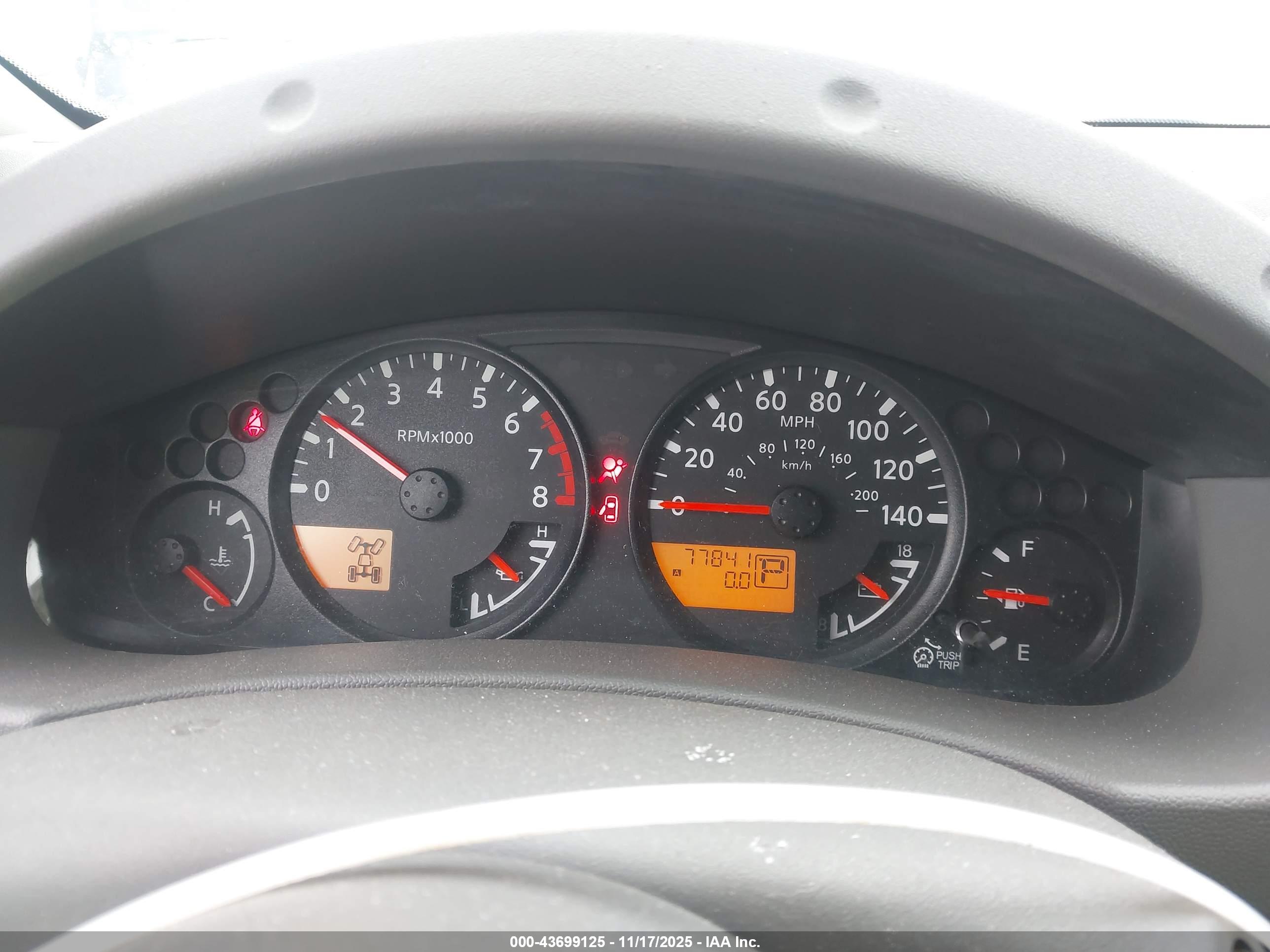 NISSAN FRONTIER image 7