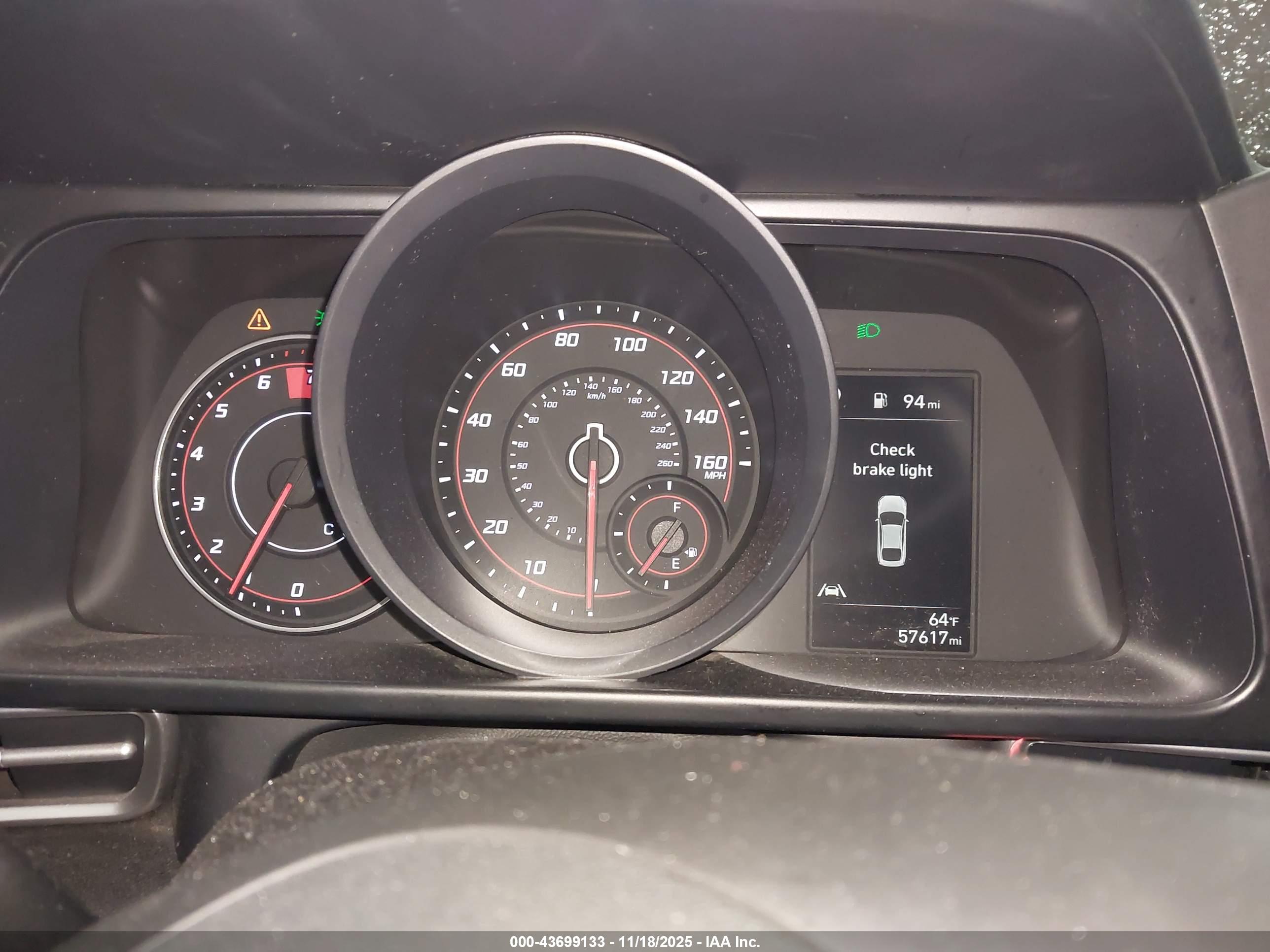 HYUNDAI ELANTRA image 7