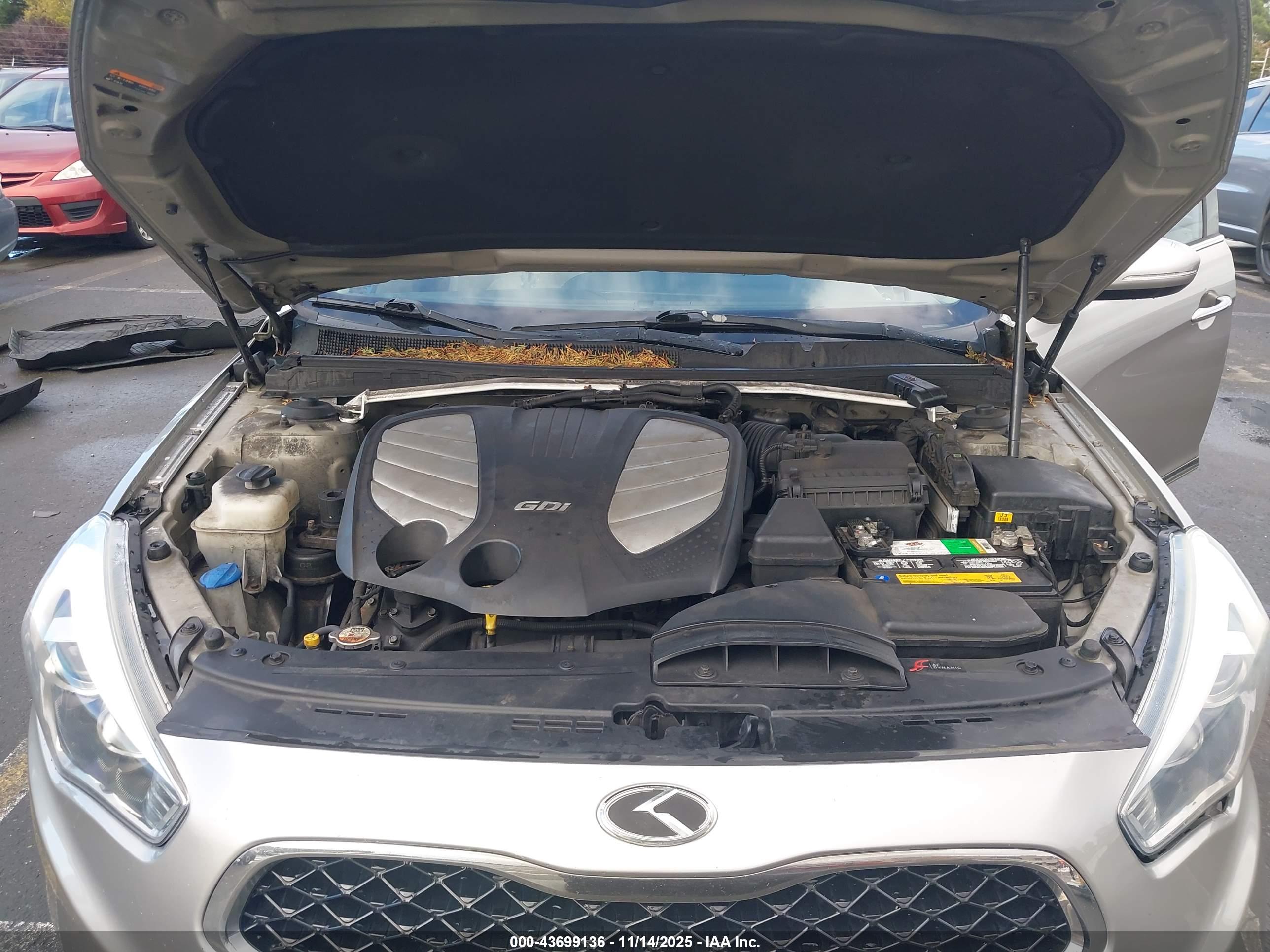 KIA CADENZA image 10