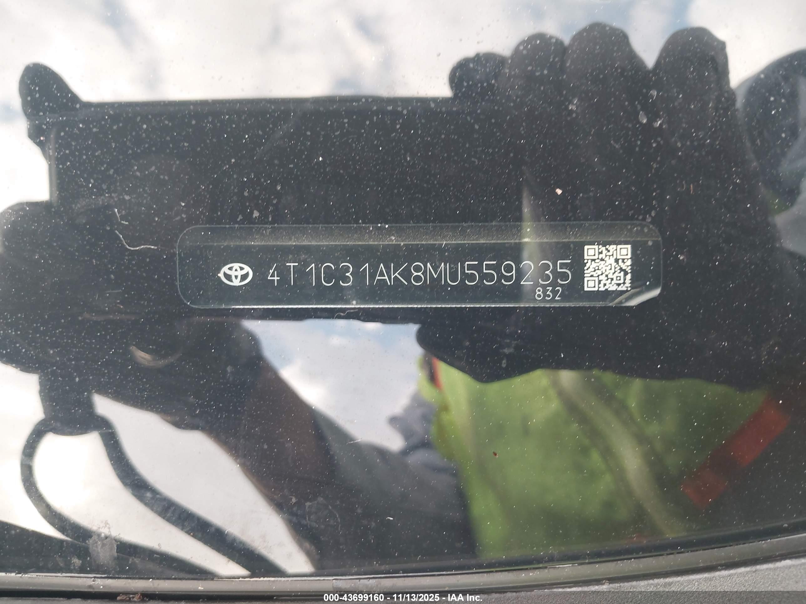 TOYOTA CAMRY image 9