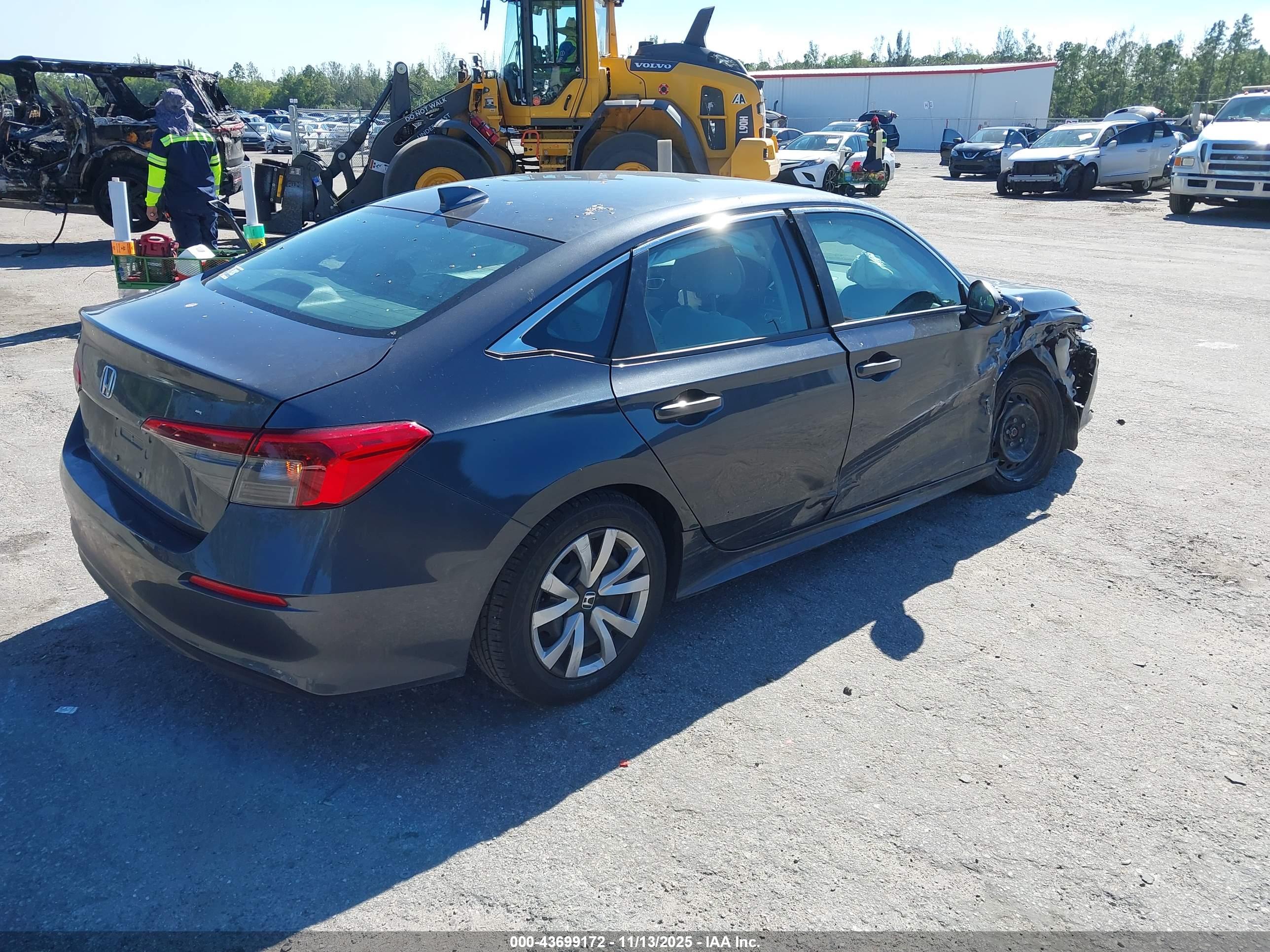 HONDA CIVIC image 4