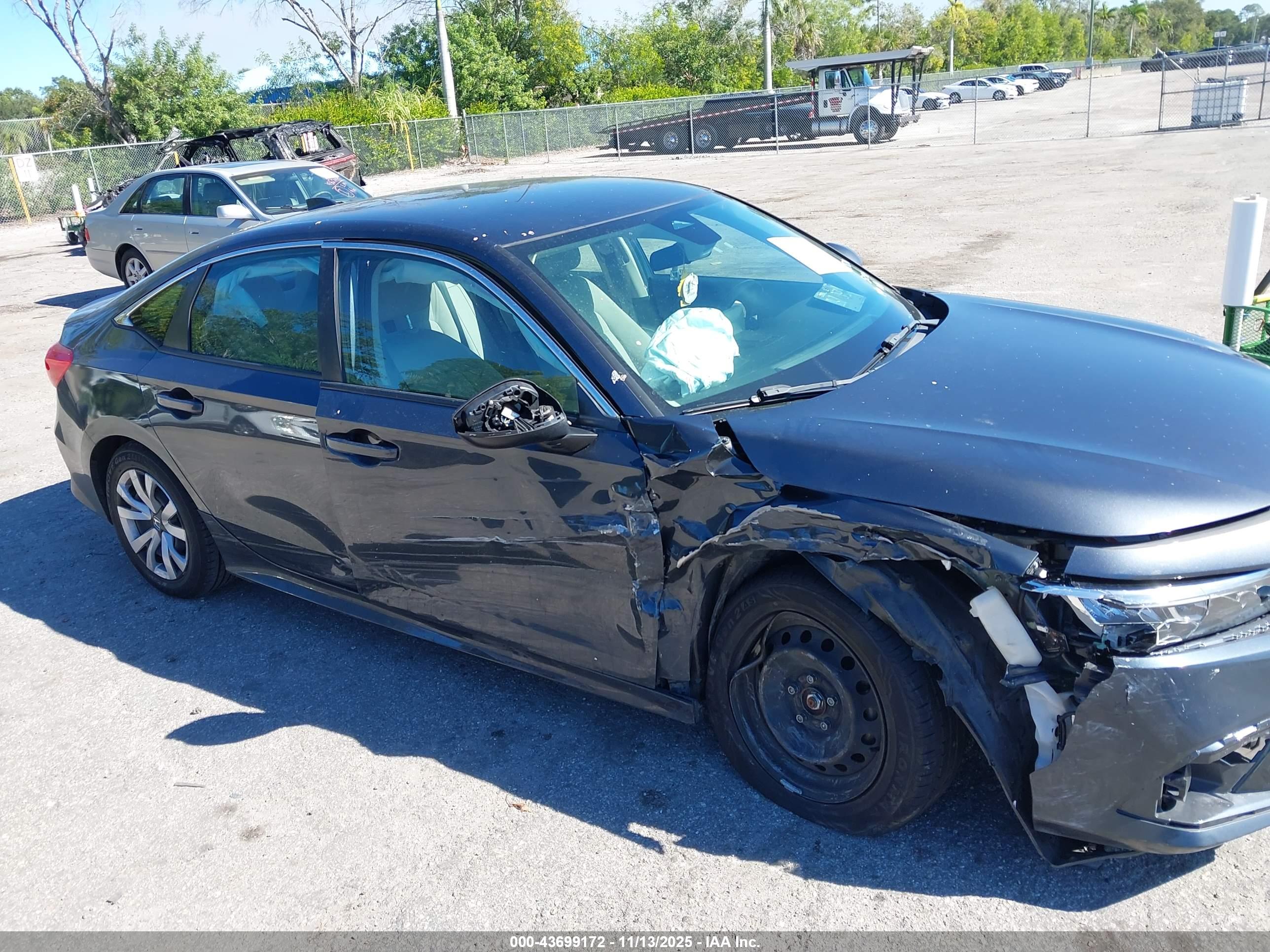 HONDA CIVIC image 6