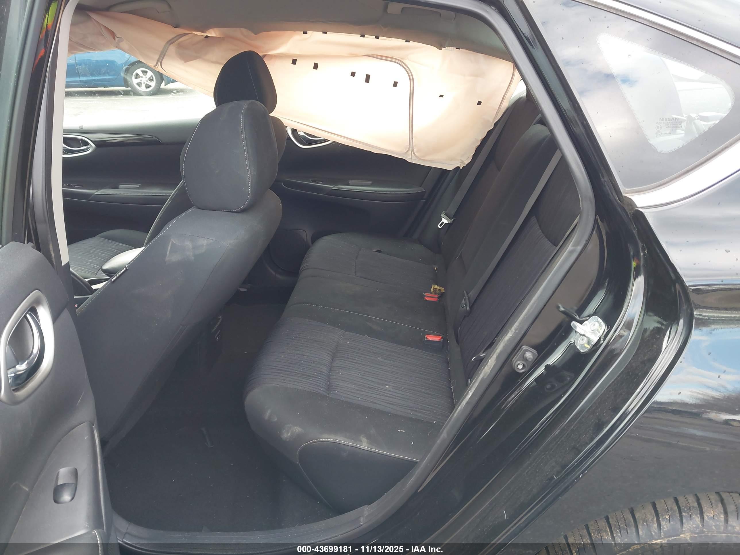 NISSAN SENTRA image 8