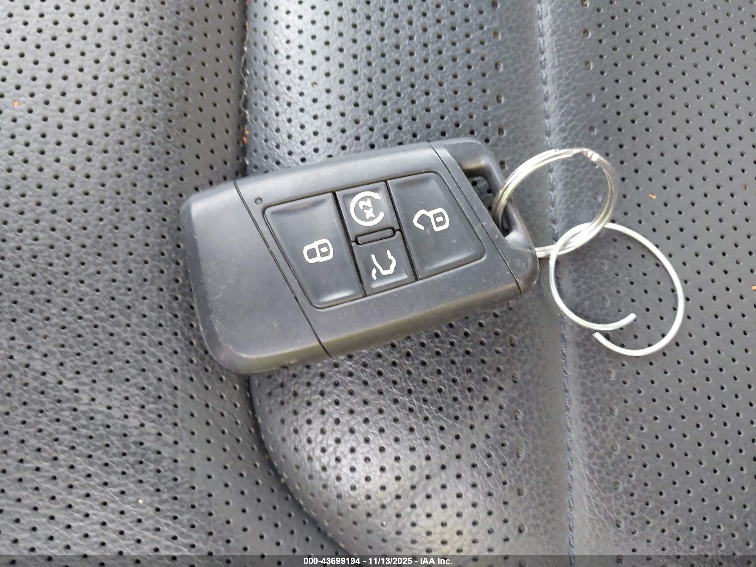 VOLKSWAGEN ATLAS image 11