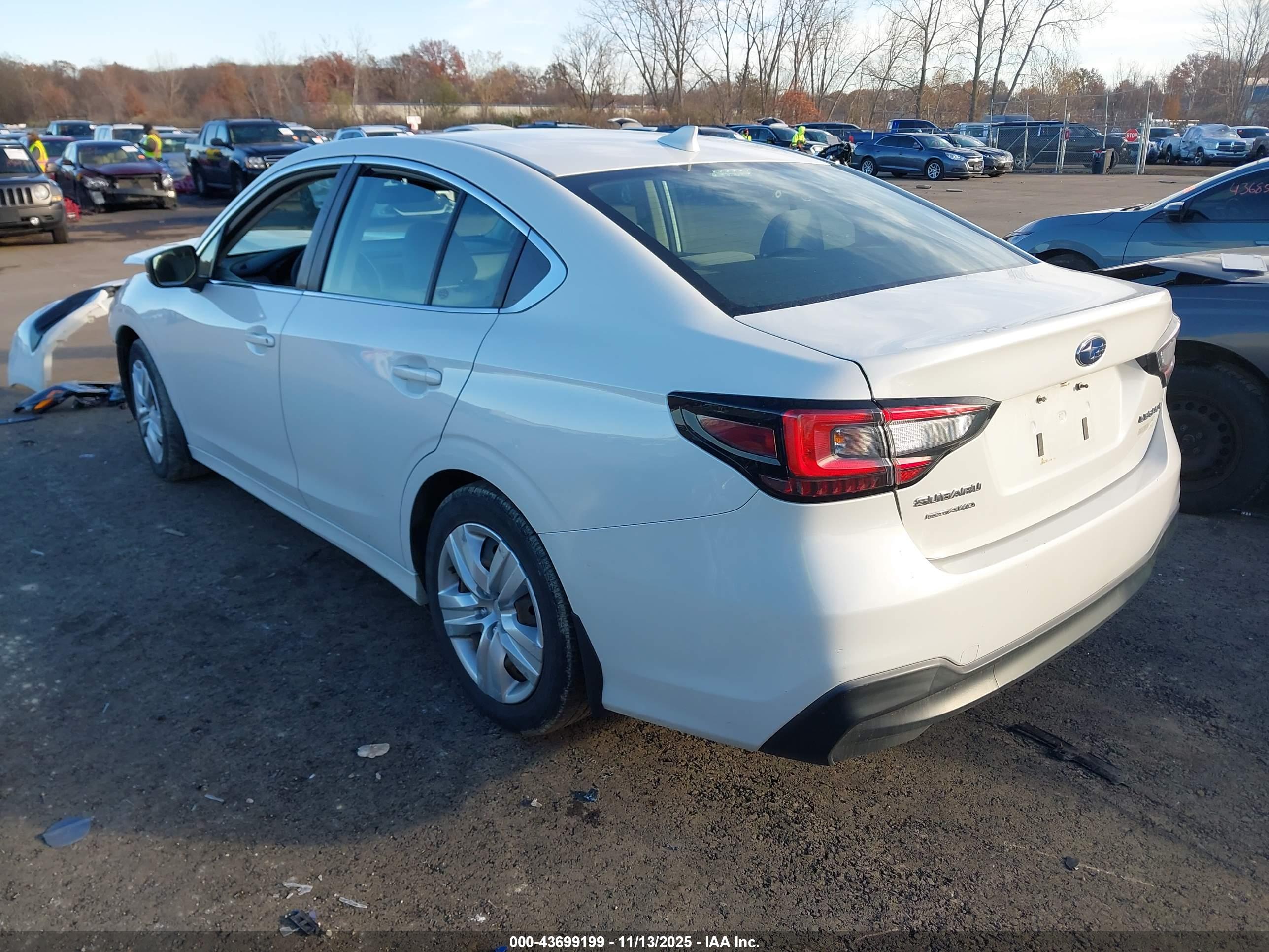 SUBARU LEGACY image 3