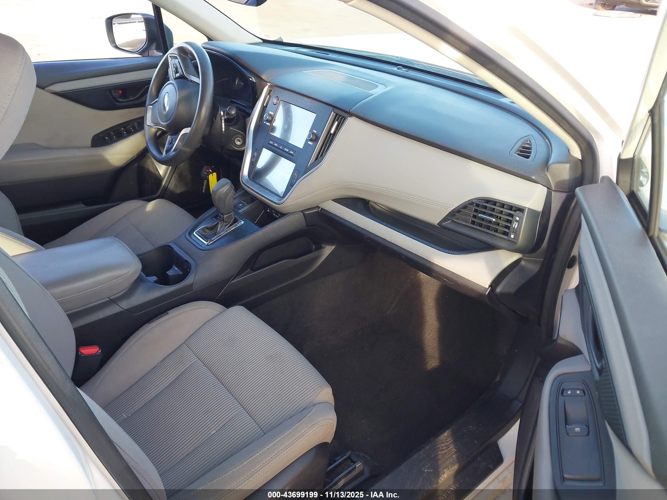 SUBARU LEGACY image 5