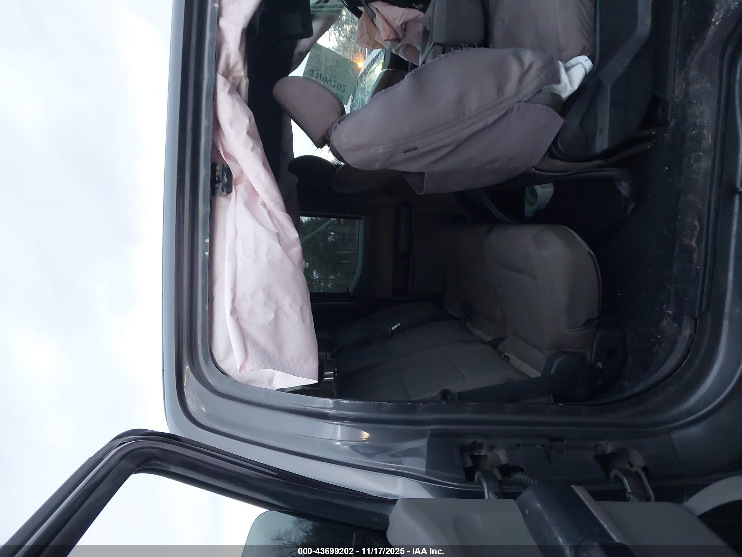 FORD F-250 image 8