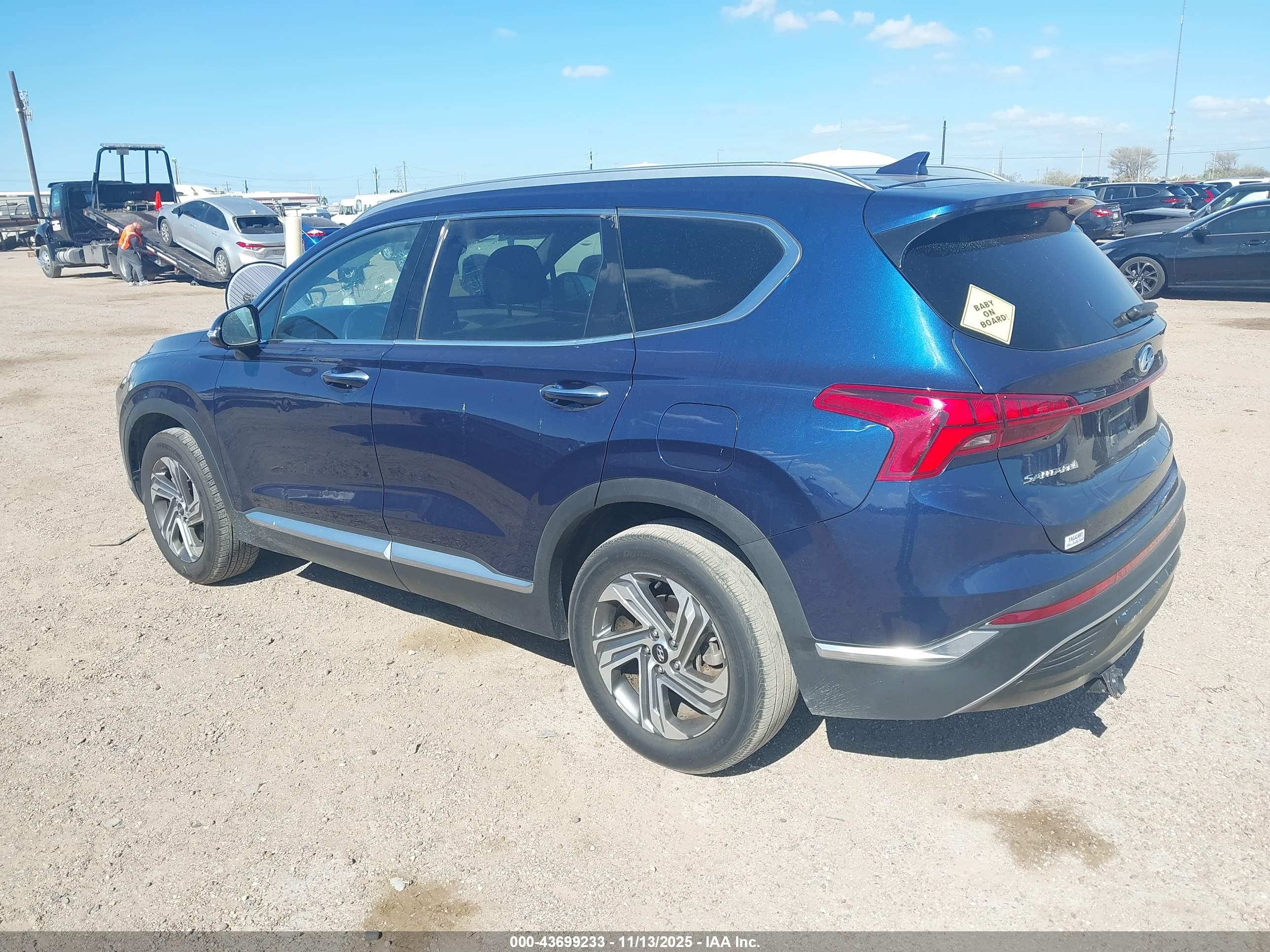 HYUNDAI SANTA image 3